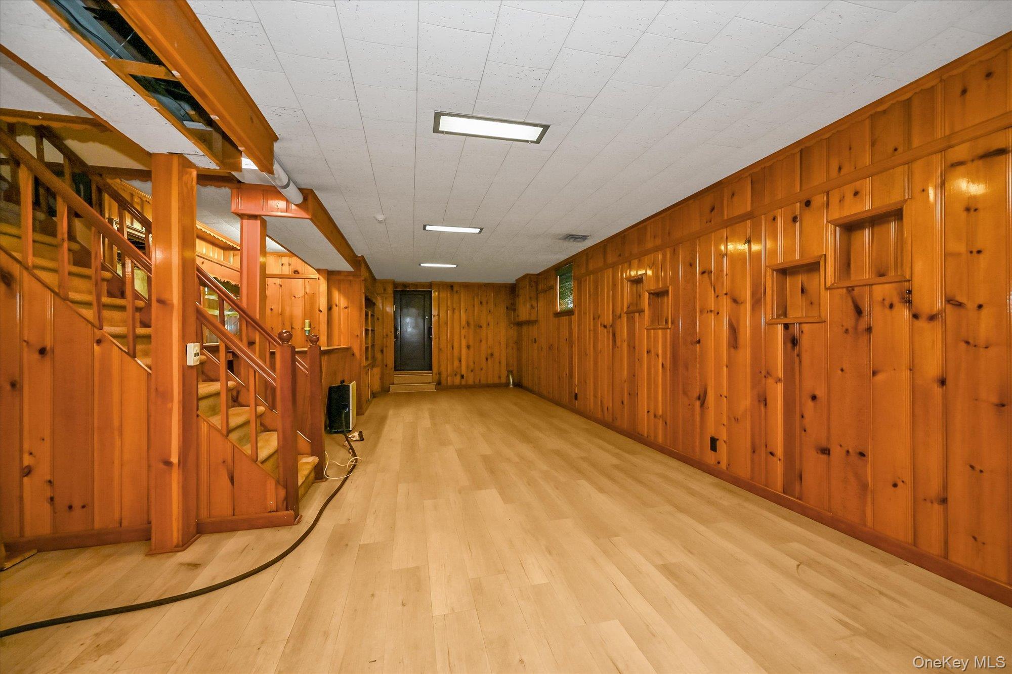 #17 photo, 230-42 57th Road, Bayside , NY 11364