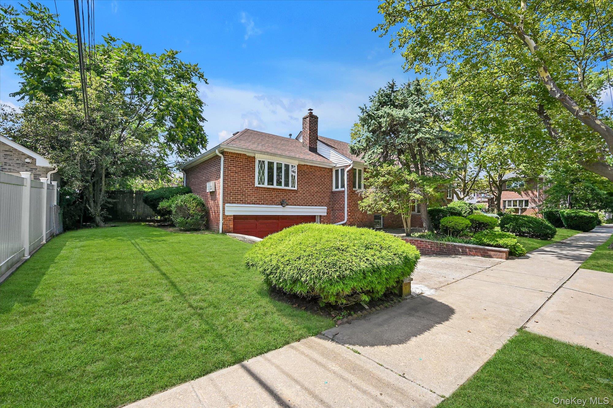 #18 photo, 230-42 57th Road, Bayside , NY 11364