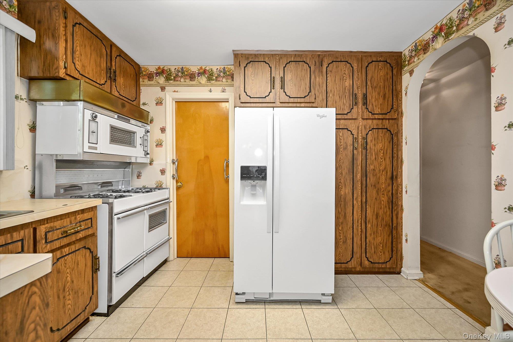 #6 photo, 230-42 57th Road, Bayside , NY 11364