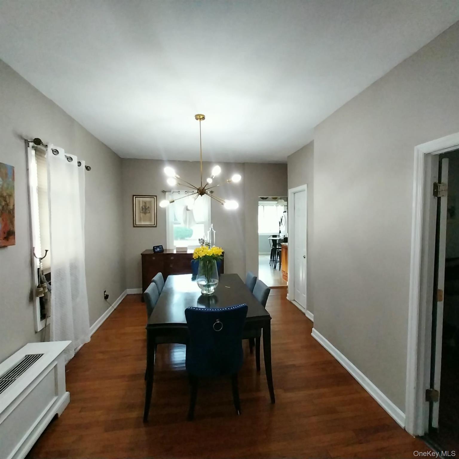 #14 photo, 230 E New York Avenue, Valley Stream , NY 11580