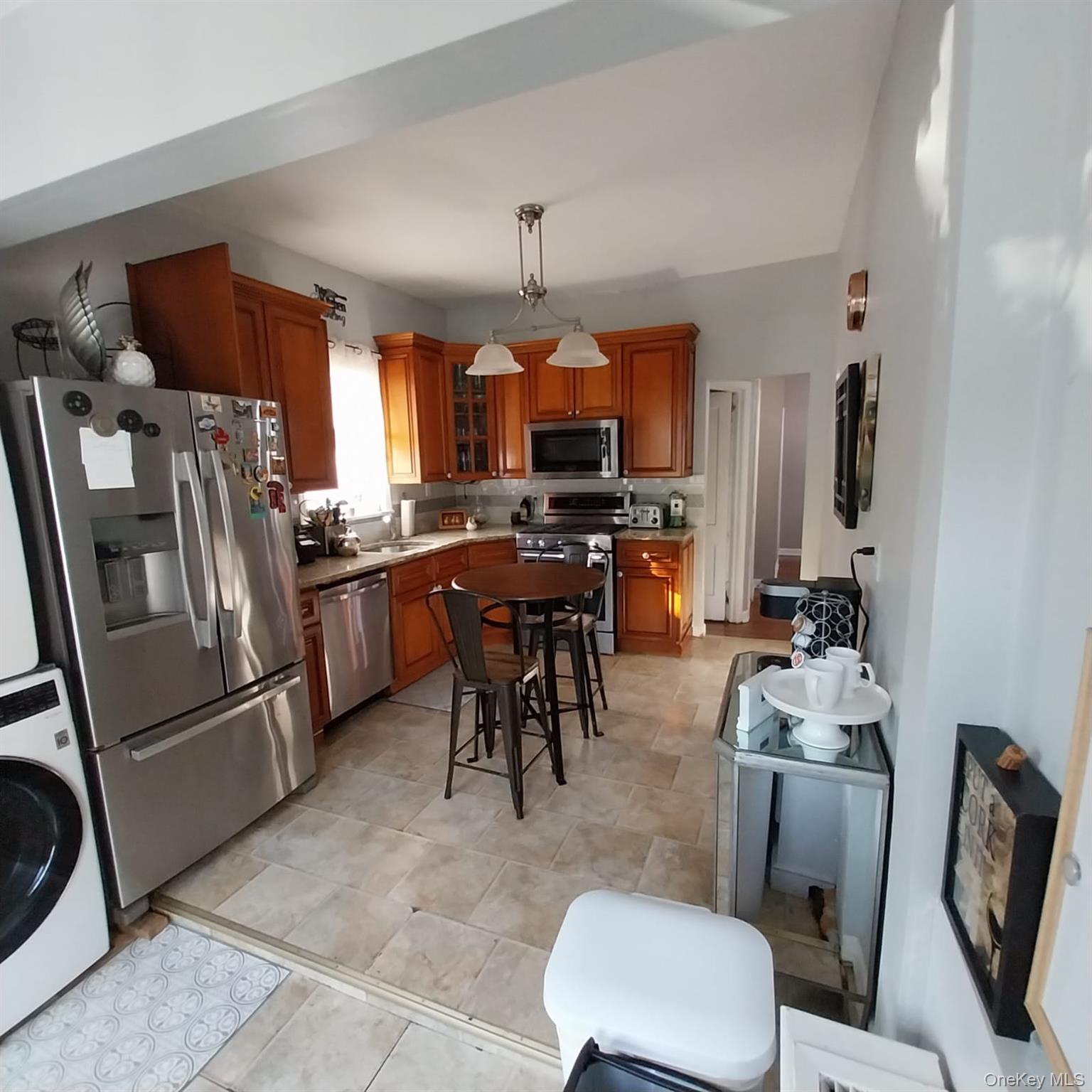 #15 photo, 230 E New York Avenue, Valley Stream , NY 11580