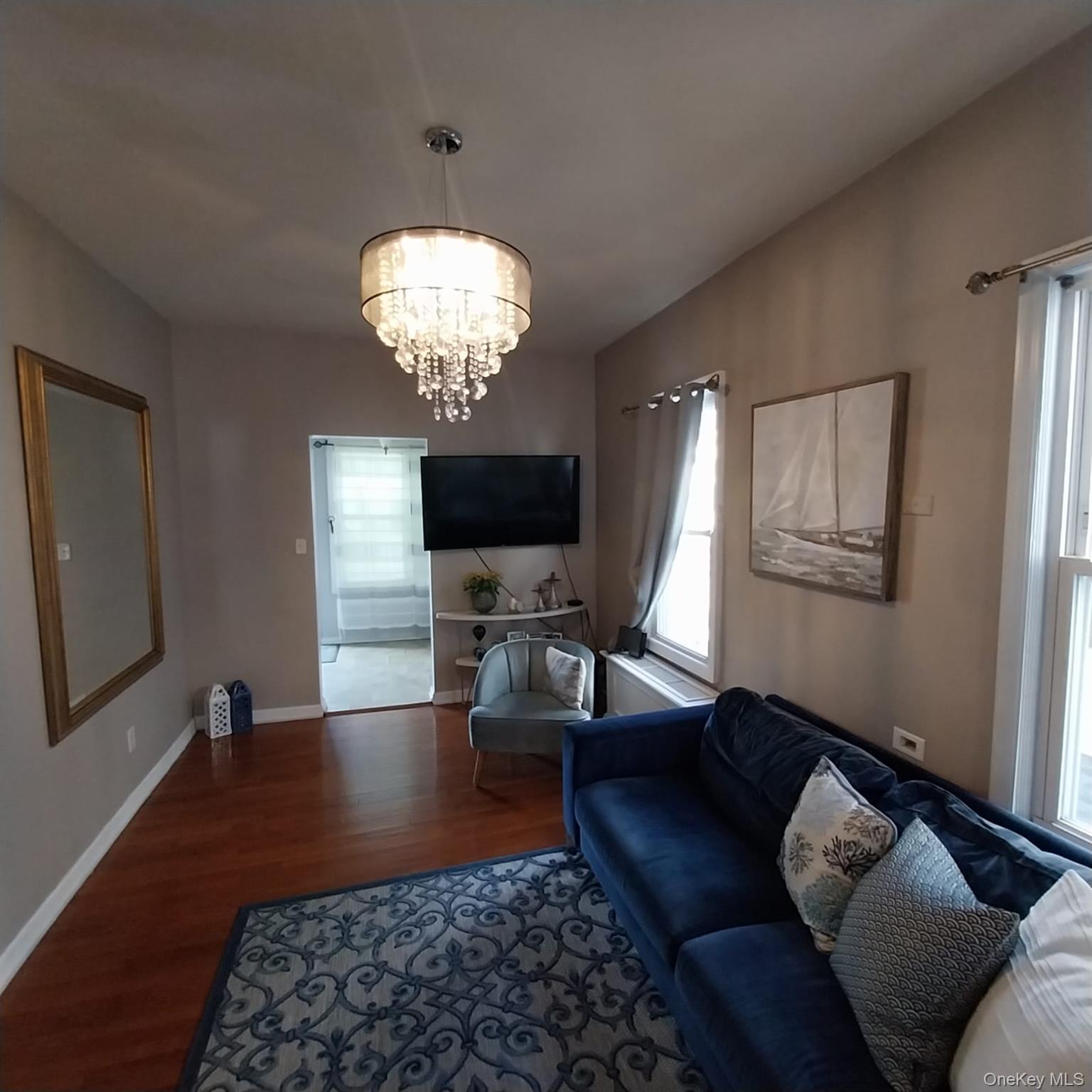 #19 photo, 230 E New York Avenue, Valley Stream , NY 11580