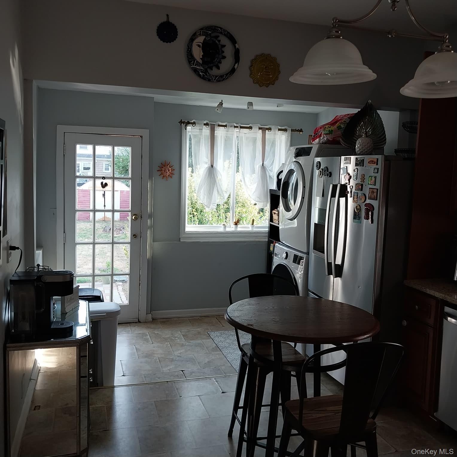 #9 photo, 230 E New York Avenue, Valley Stream , NY 11580