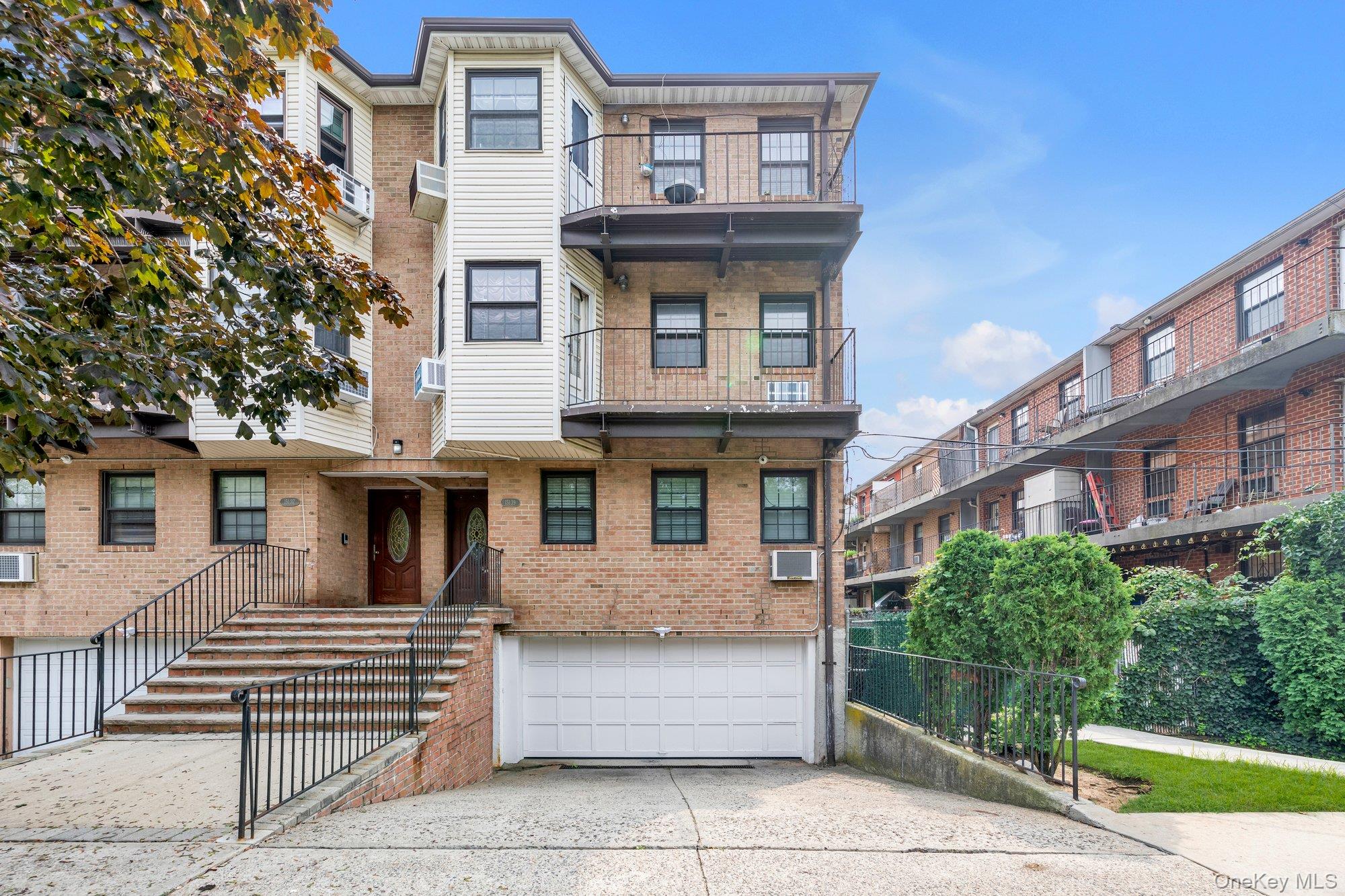 #1 photo, 151-37 78th Street, कुईंस Howard Beach , NY 11414