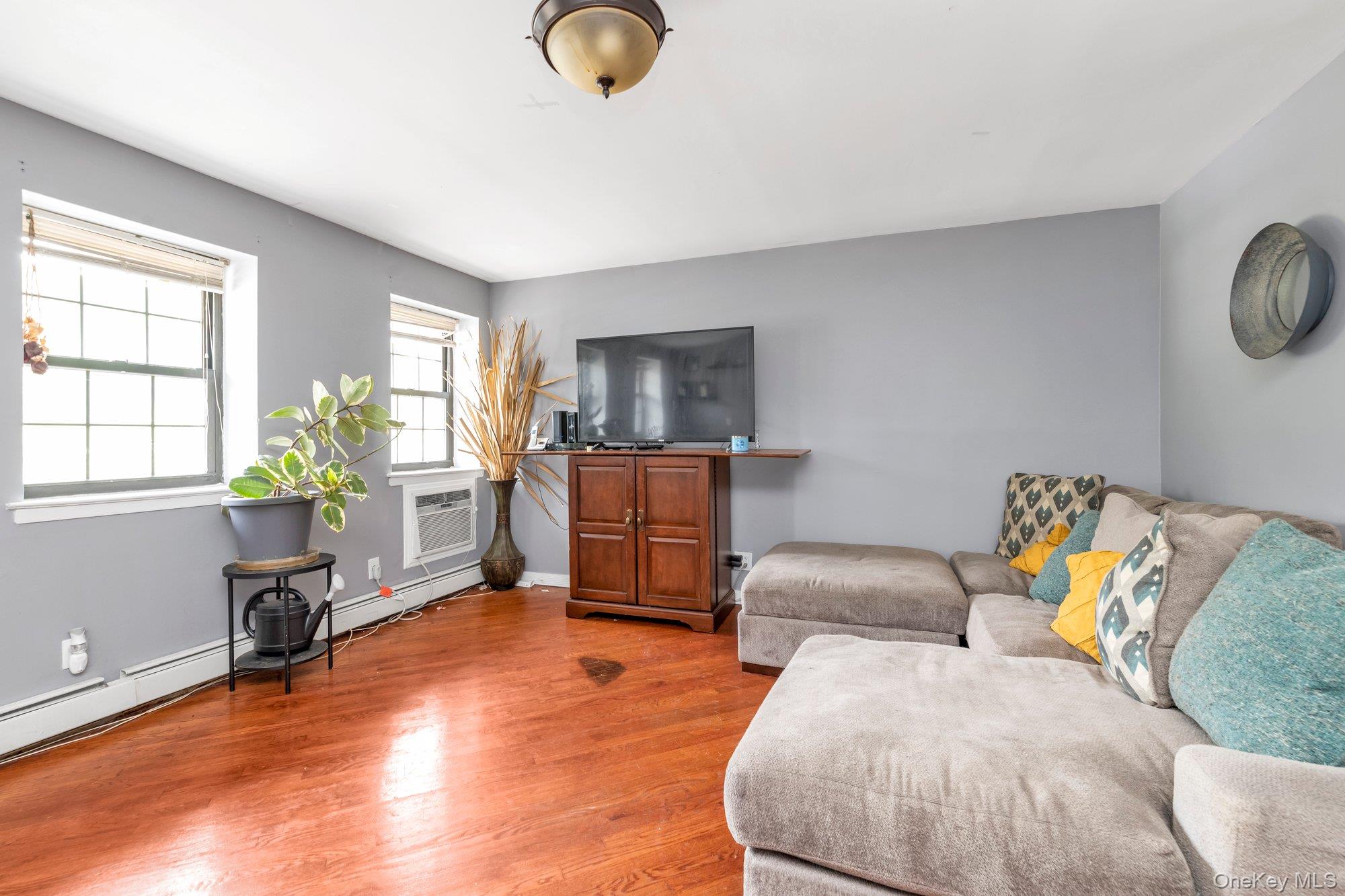 #2 photo, 151-37 78th Street, कुईंस Howard Beach , NY 11414