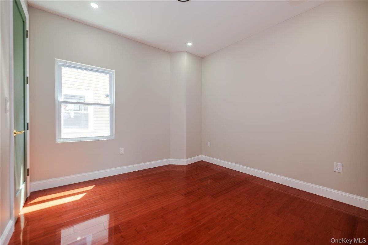 #12 photo, 10709 220th Street, Queens Village , NY 11429