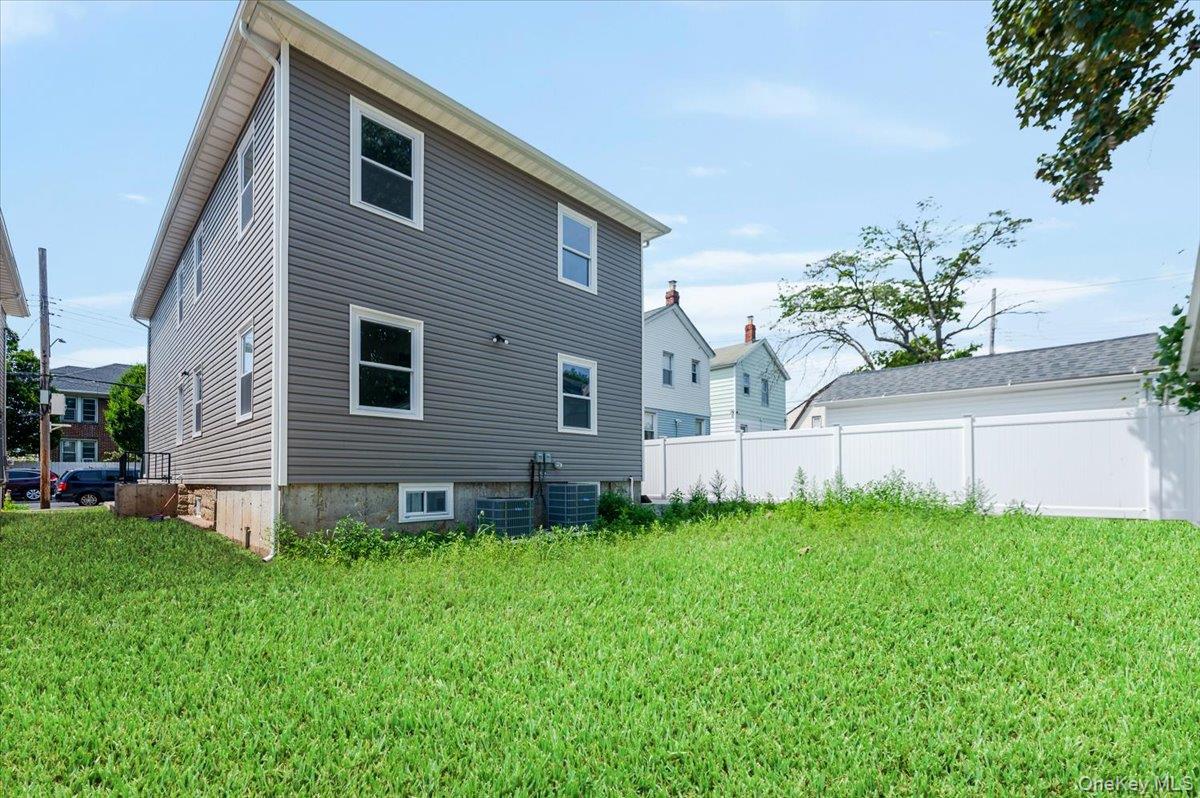 #4 photo, 10709 220th Street, Queens Village , NY 11429