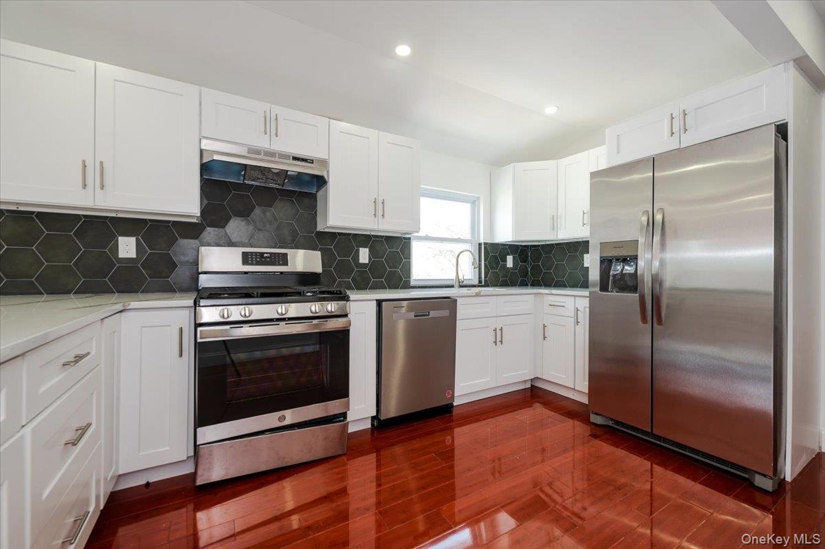 #9 photo, 10709 220th Street, Queens Village , NY 11429