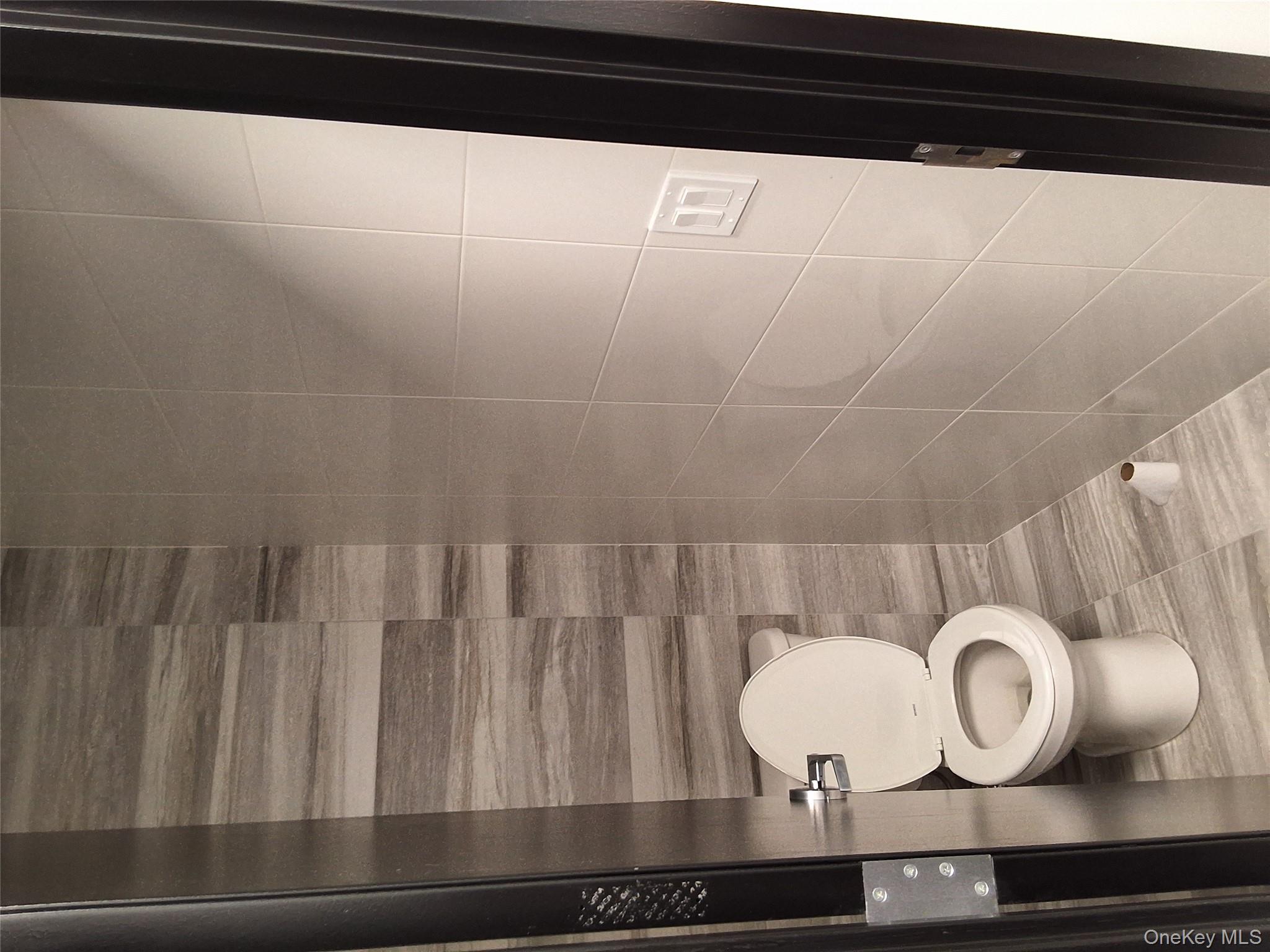 #17 photo, 2265 State Route 17k, Montgomery , NY 12549