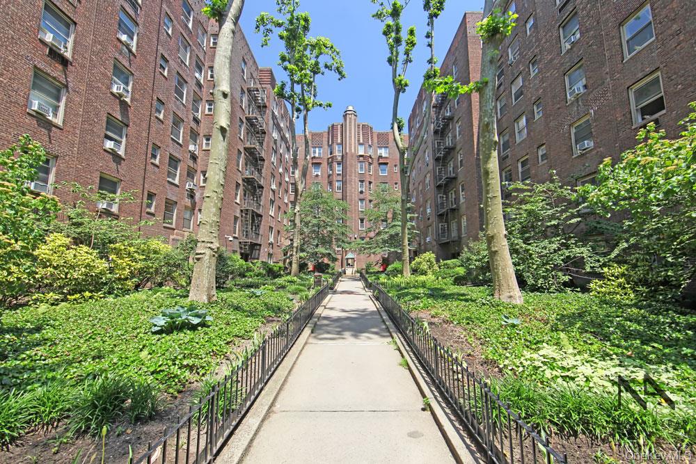 #8 photo, 4310 48th Avenue, クイーンズ区 Woodside , NY 11377