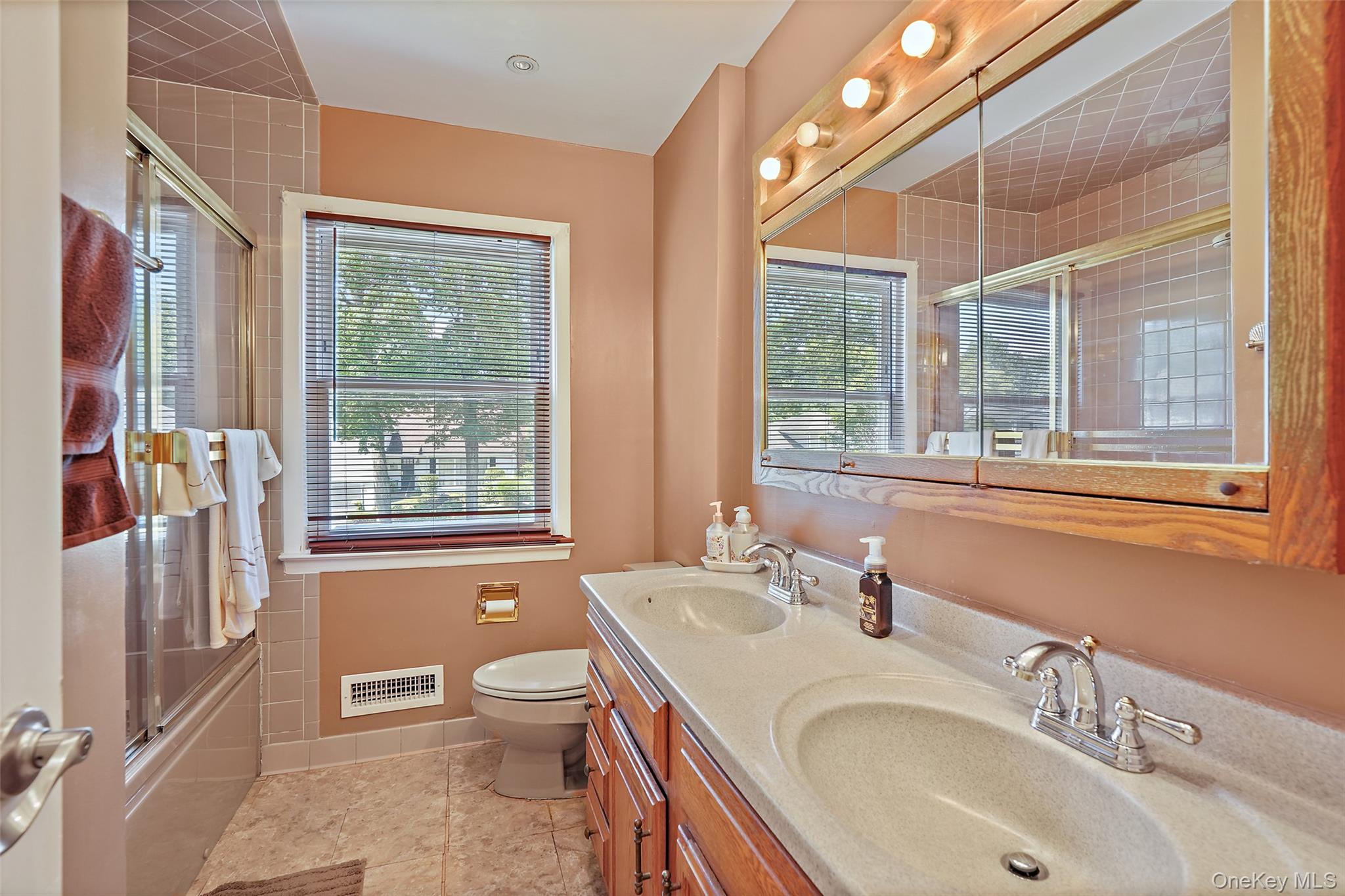 #20 photo, 85 Vernon Drive, Scarsdale , NY 10583