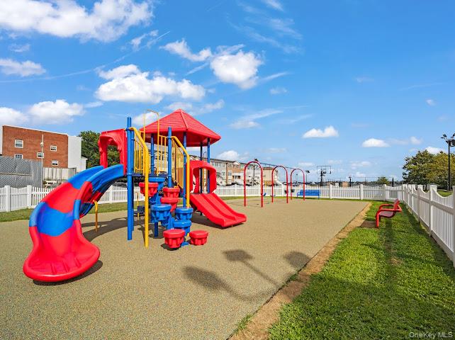 #20 photo, 109 Heron Ln Lane, Bronx , NY 10473