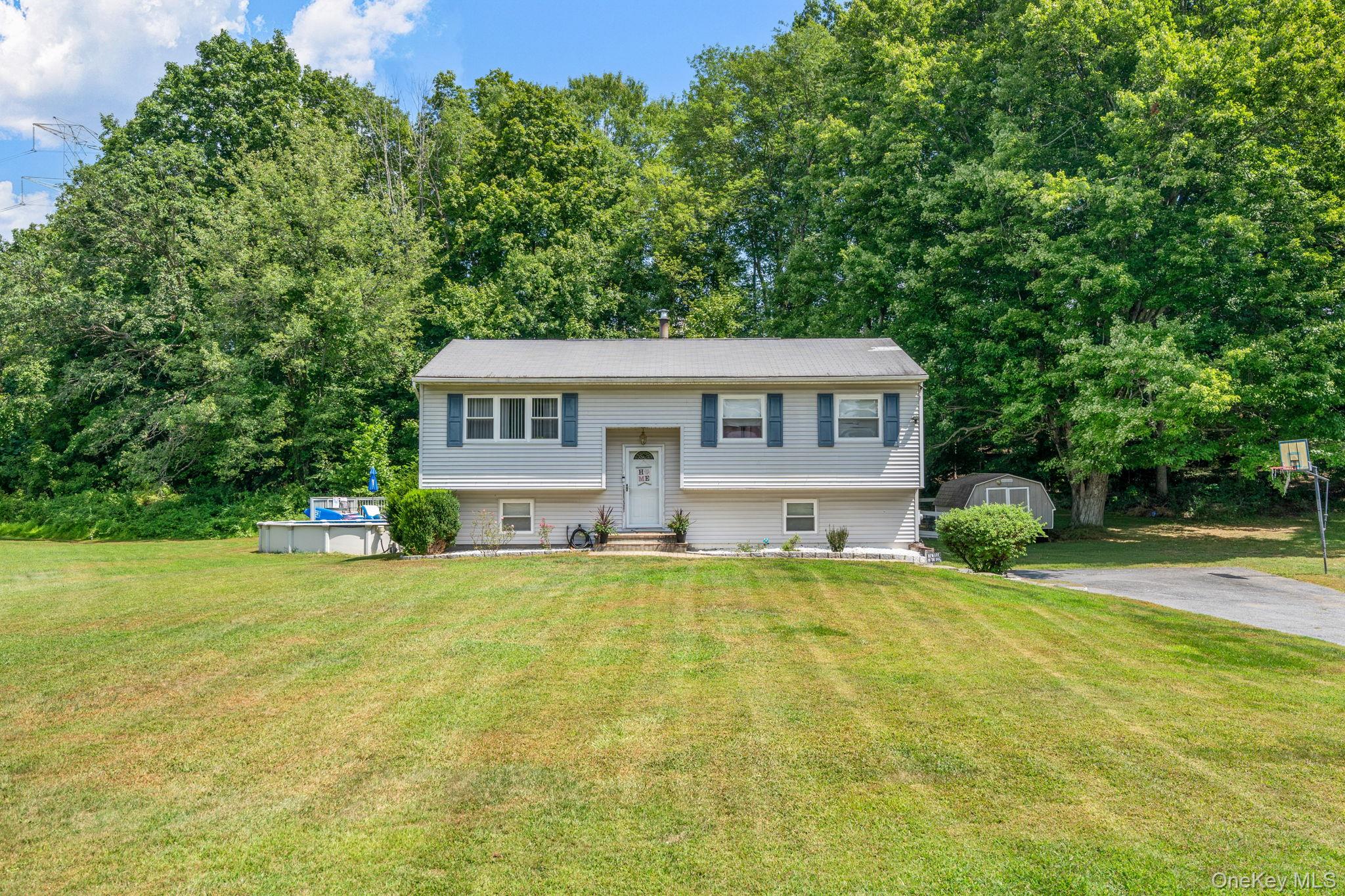 #1 photo, 54 Queen Anne Lane, Wappingers Falls , NY 12590