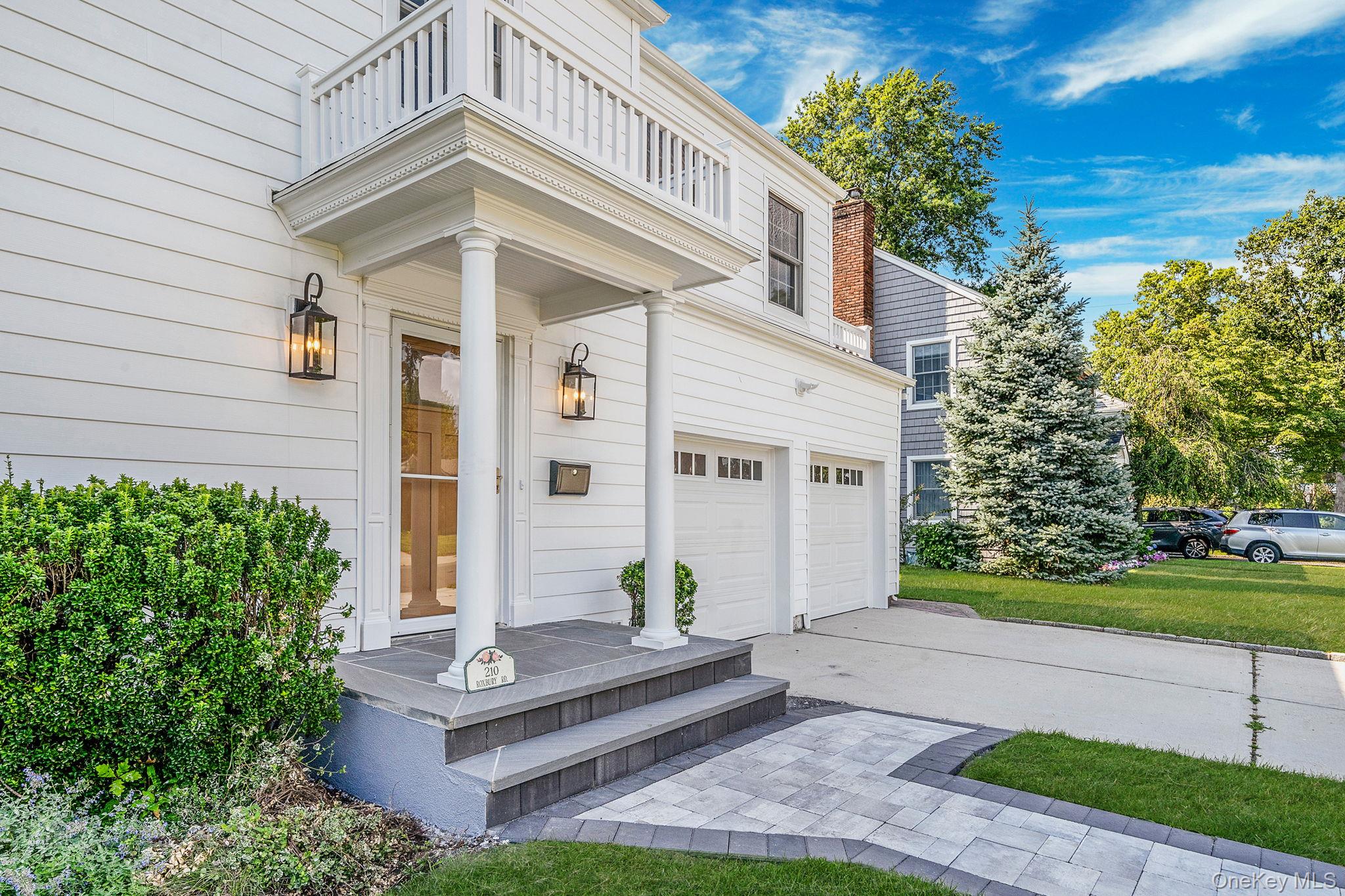 #1 photo, 210 Roxbury Road, Garden City , NY 11530