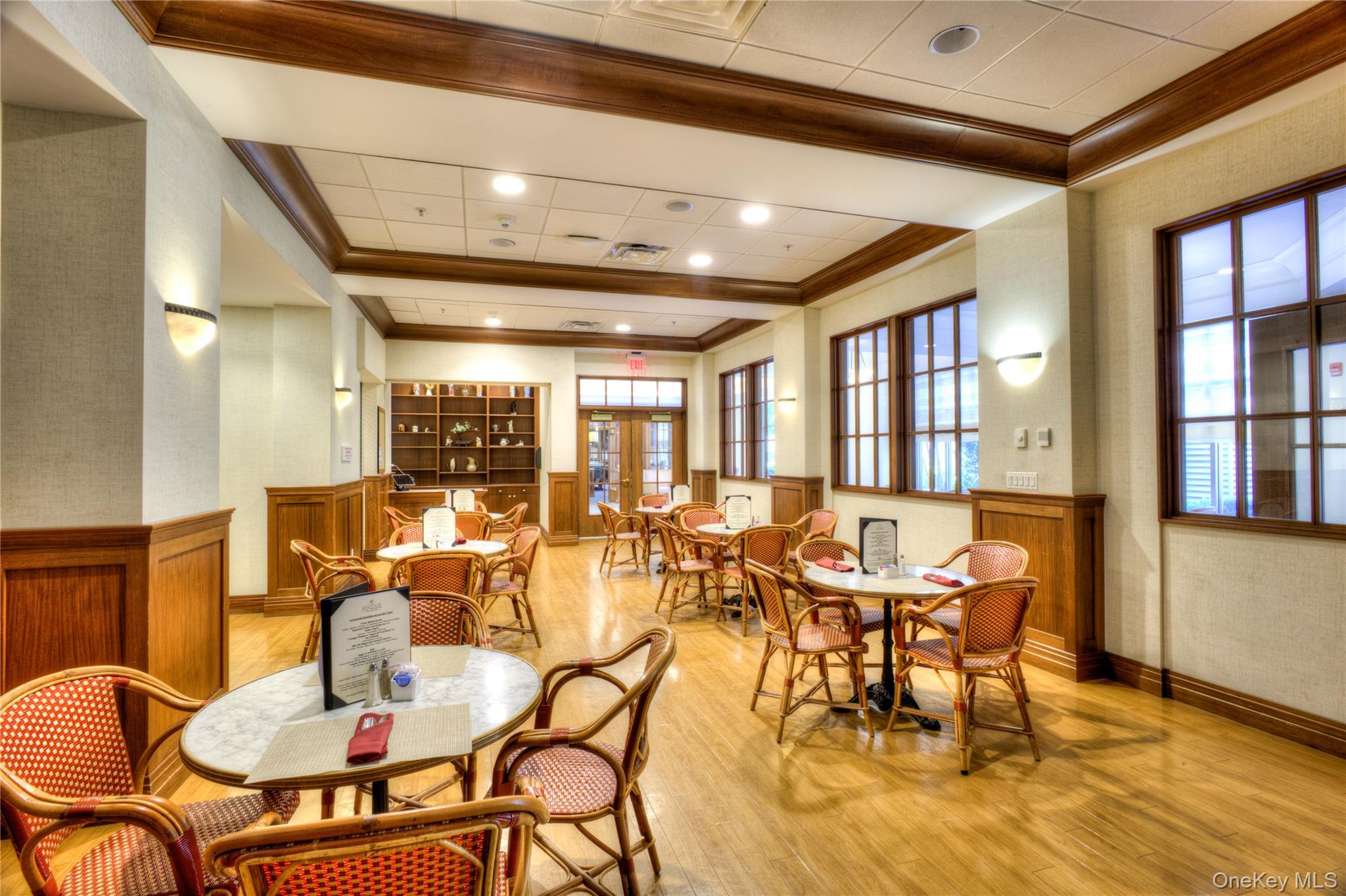 #8 photo, 300 E Overlook, Port Washington , NY 11050