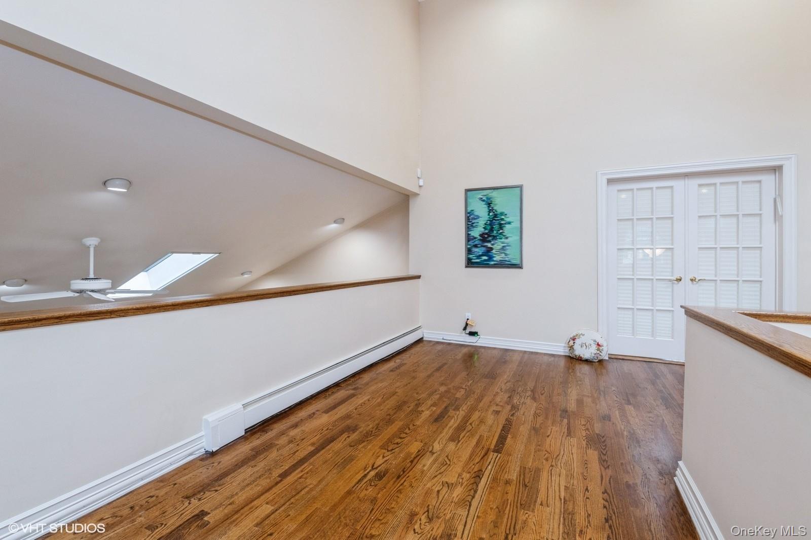 #17 photo, 835 Barberry Lane, ナッソー郡 Woodsburgh , NY 11598