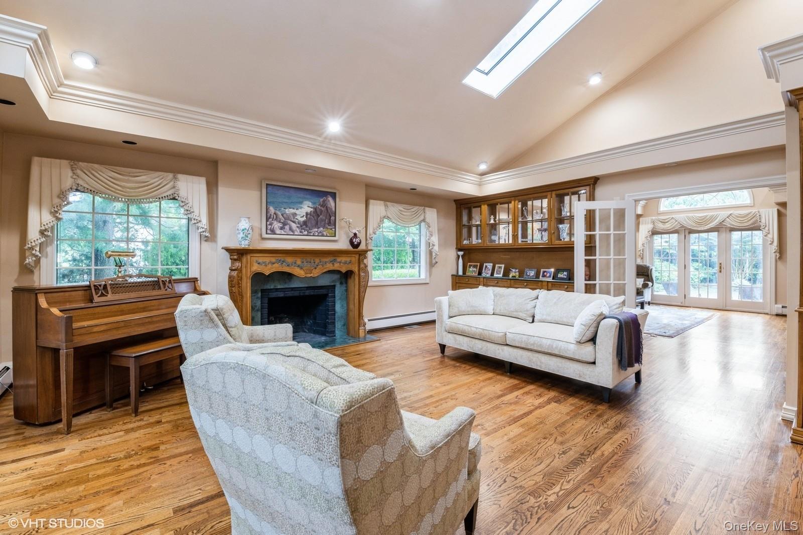 #7 photo, 835 Barberry Lane, ナッソー郡 Woodsburgh , NY 11598