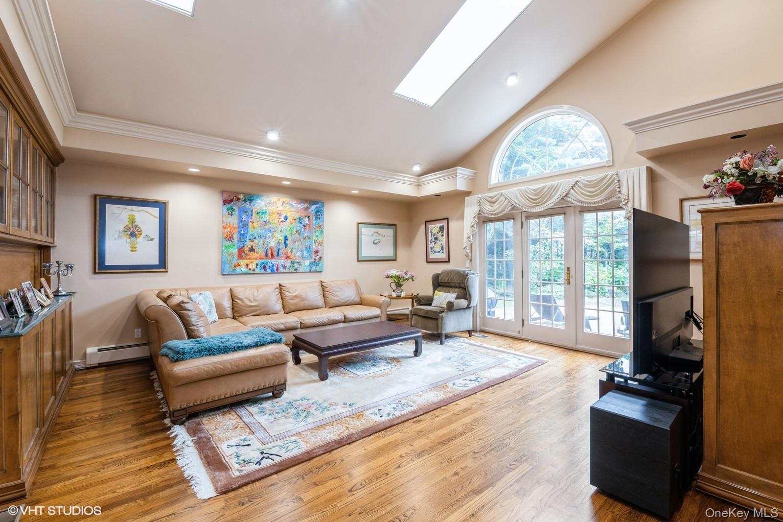 #9 photo, 835 Barberry Lane, ナッソー郡 Woodsburgh , NY 11598