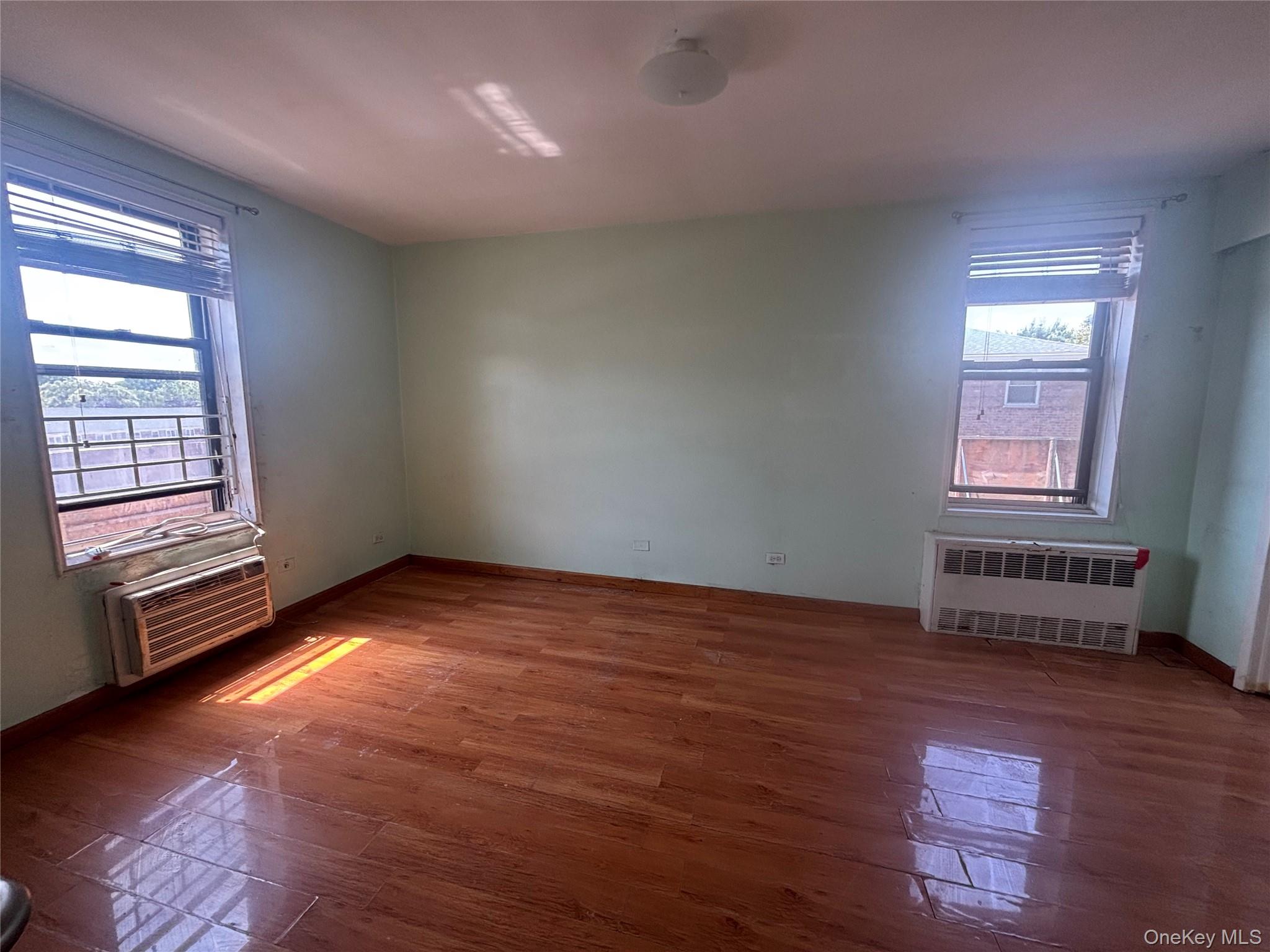 #12 photo, 15272 Melbourne Avenue, クイーンズ区 Flushing , NY 11367