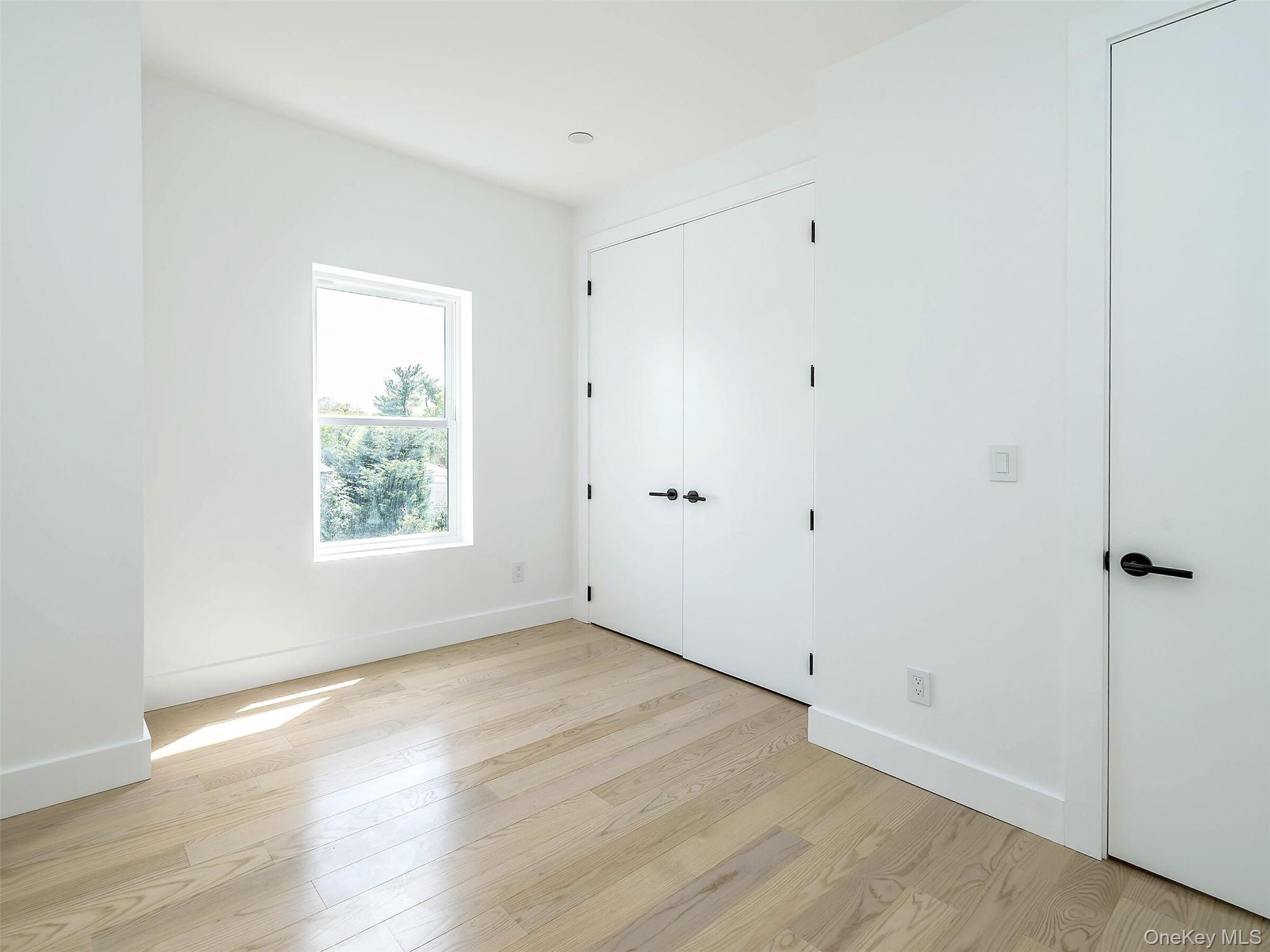 #13 photo, 6 Lee Gray Court, ナッソー郡 Glen Cove , NY 11542