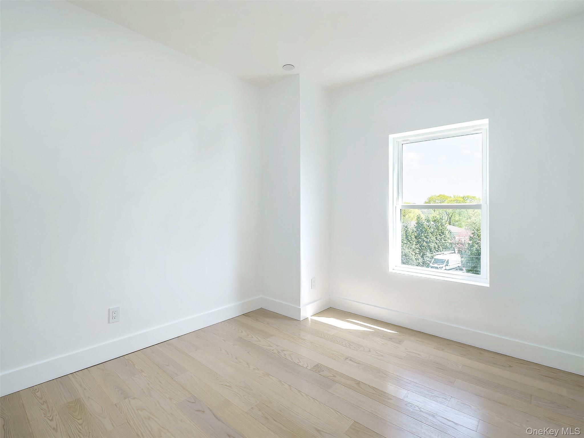 #14 photo, 6 Lee Gray Court, ナッソー郡 Glen Cove , NY 11542