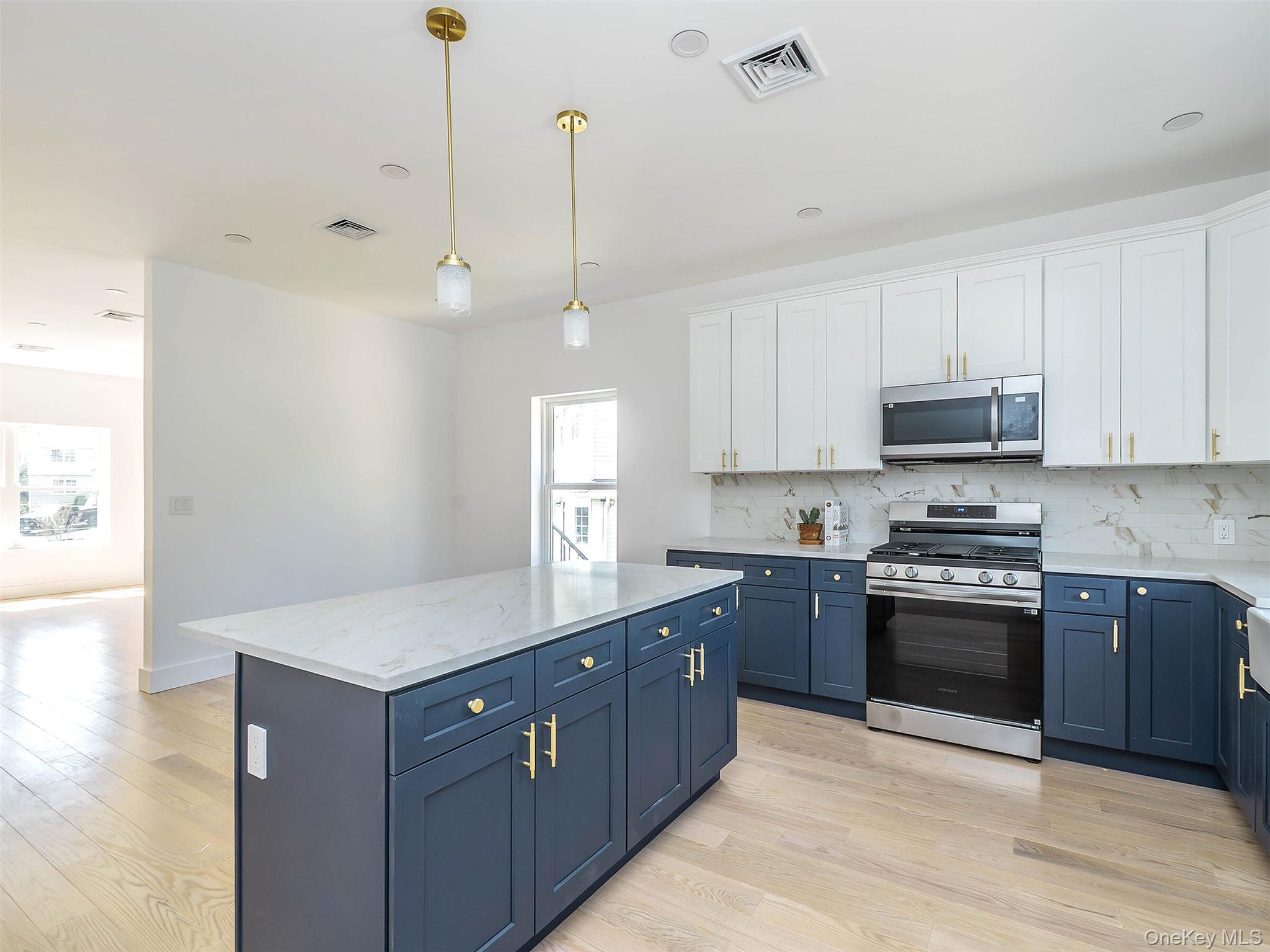 #4 photo, 6 Lee Gray Court, ナッソー郡 Glen Cove , NY 11542