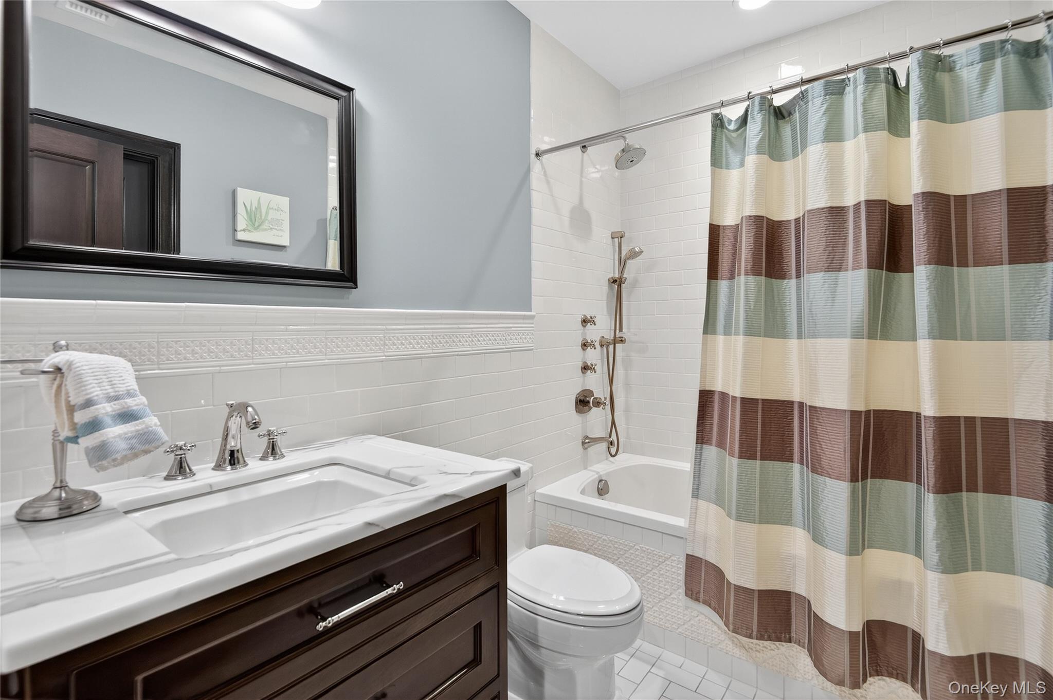 #18 photo, 23 Gloria Lane, サフォーク郡 Huntington , NY 11743