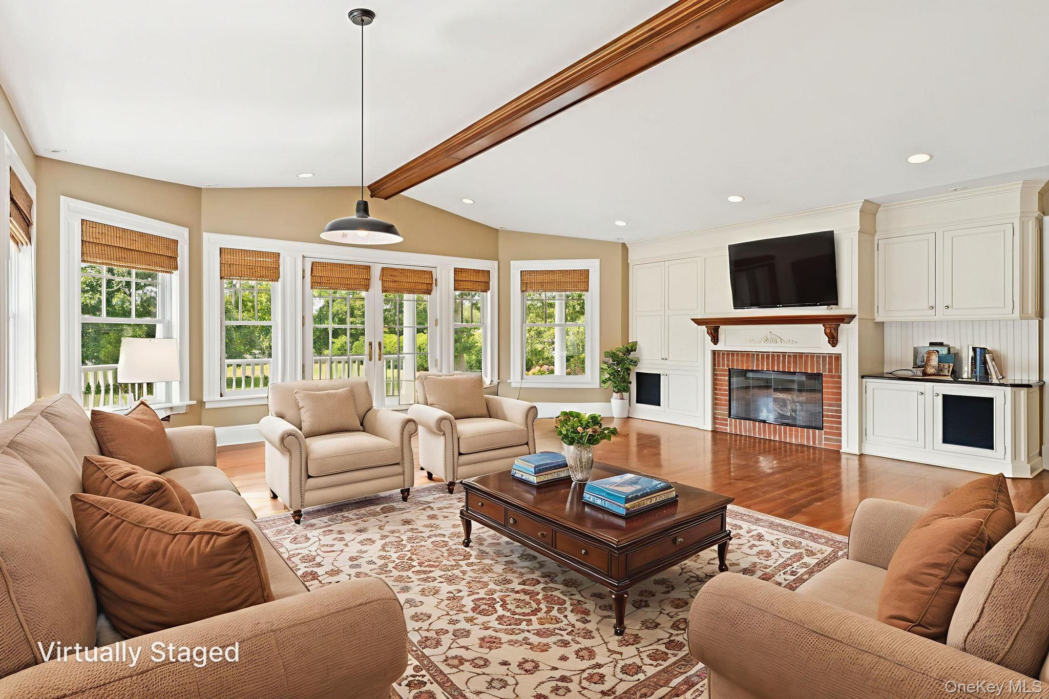 #7 photo, 90 Thompson Avenue, Babylon , NY 11702