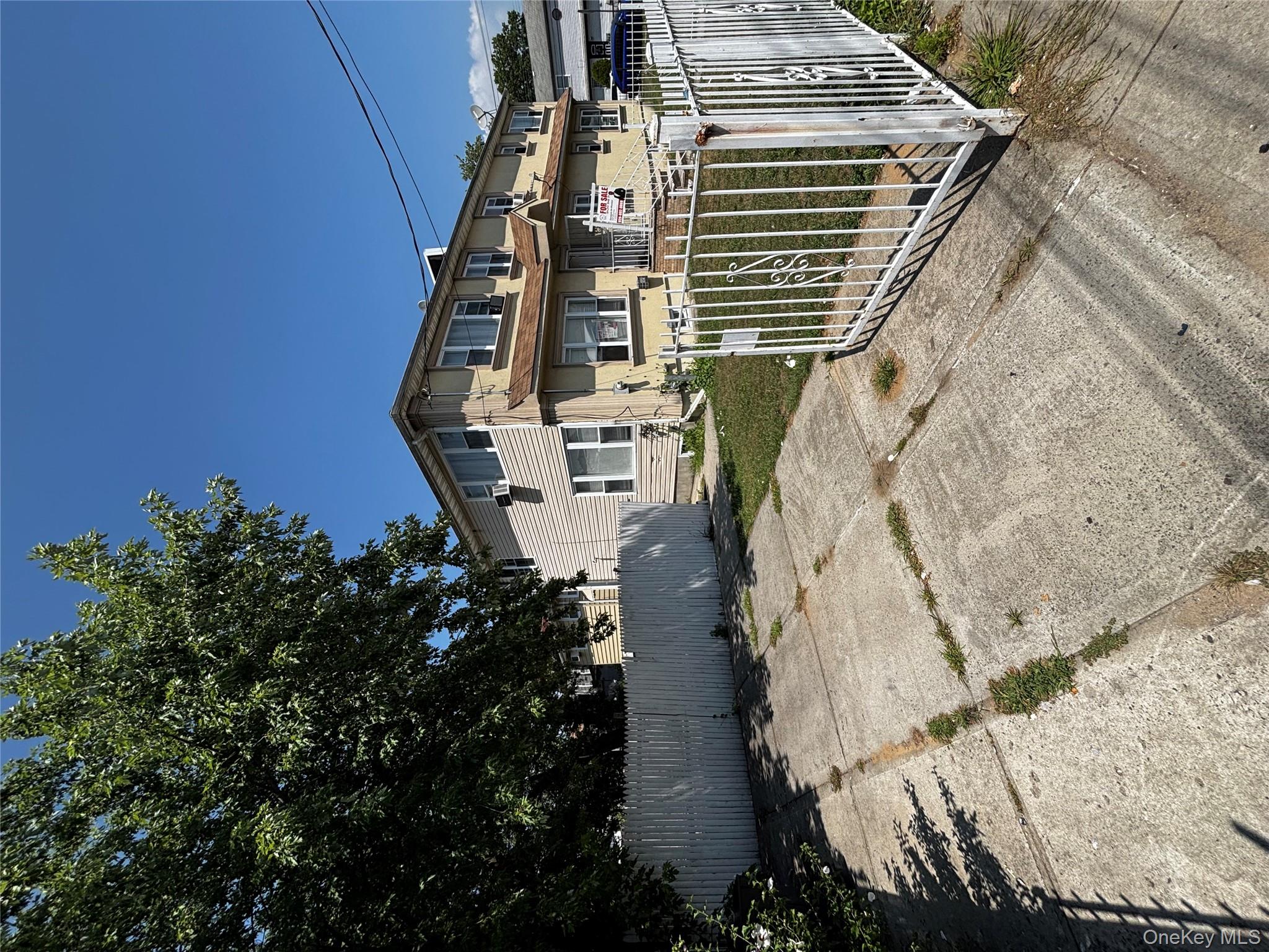 #7 photo, 143-08 224 Street, クイーンズ区 Springfield Gardens , NY 11413