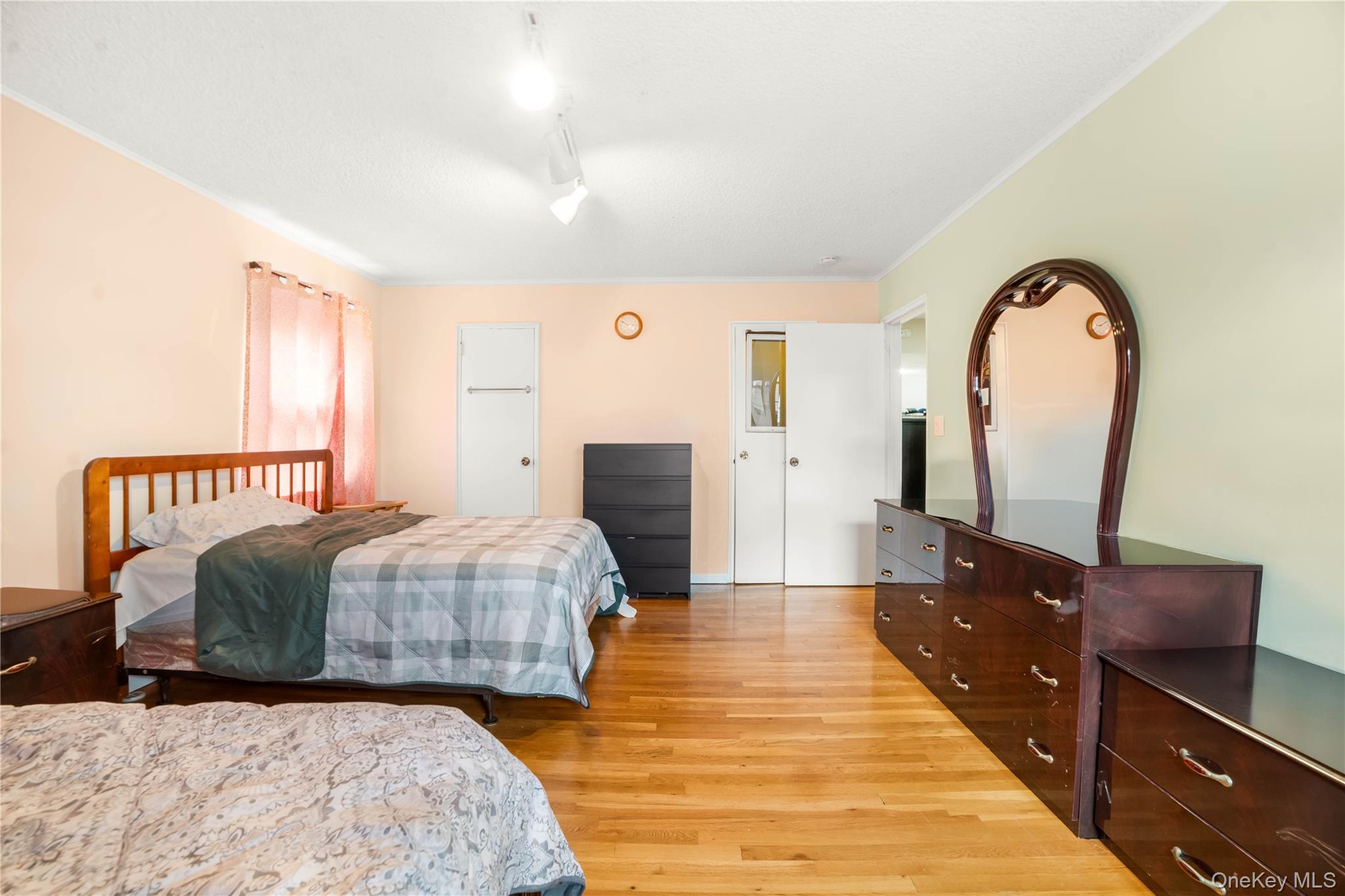 #11 photo, 211 Cantiague Rock Road, ナッソー郡 Westbury , NY 11590