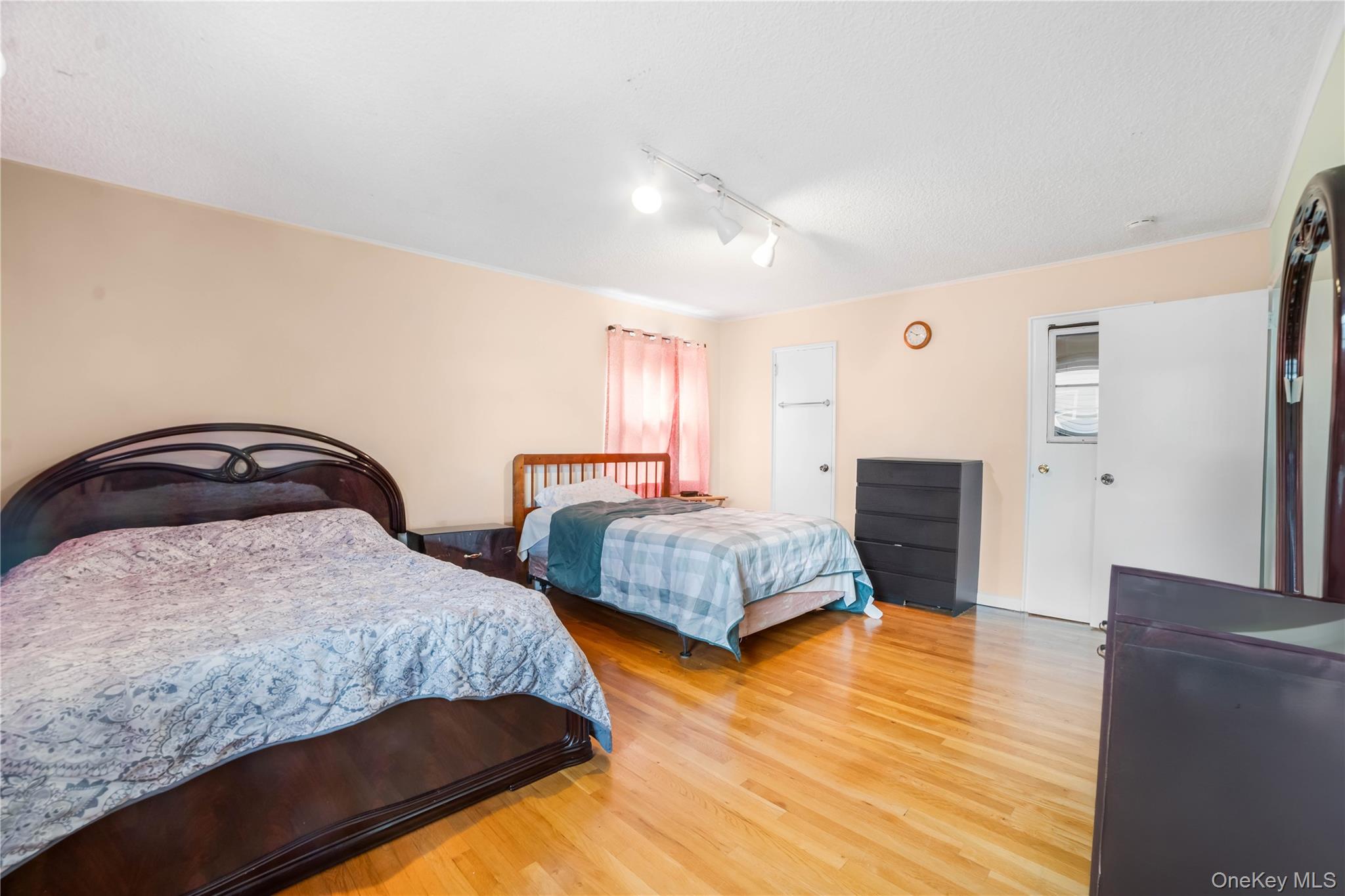 #12 photo, 211 Cantiague Rock Road, ナッソー郡 Westbury , NY 11590