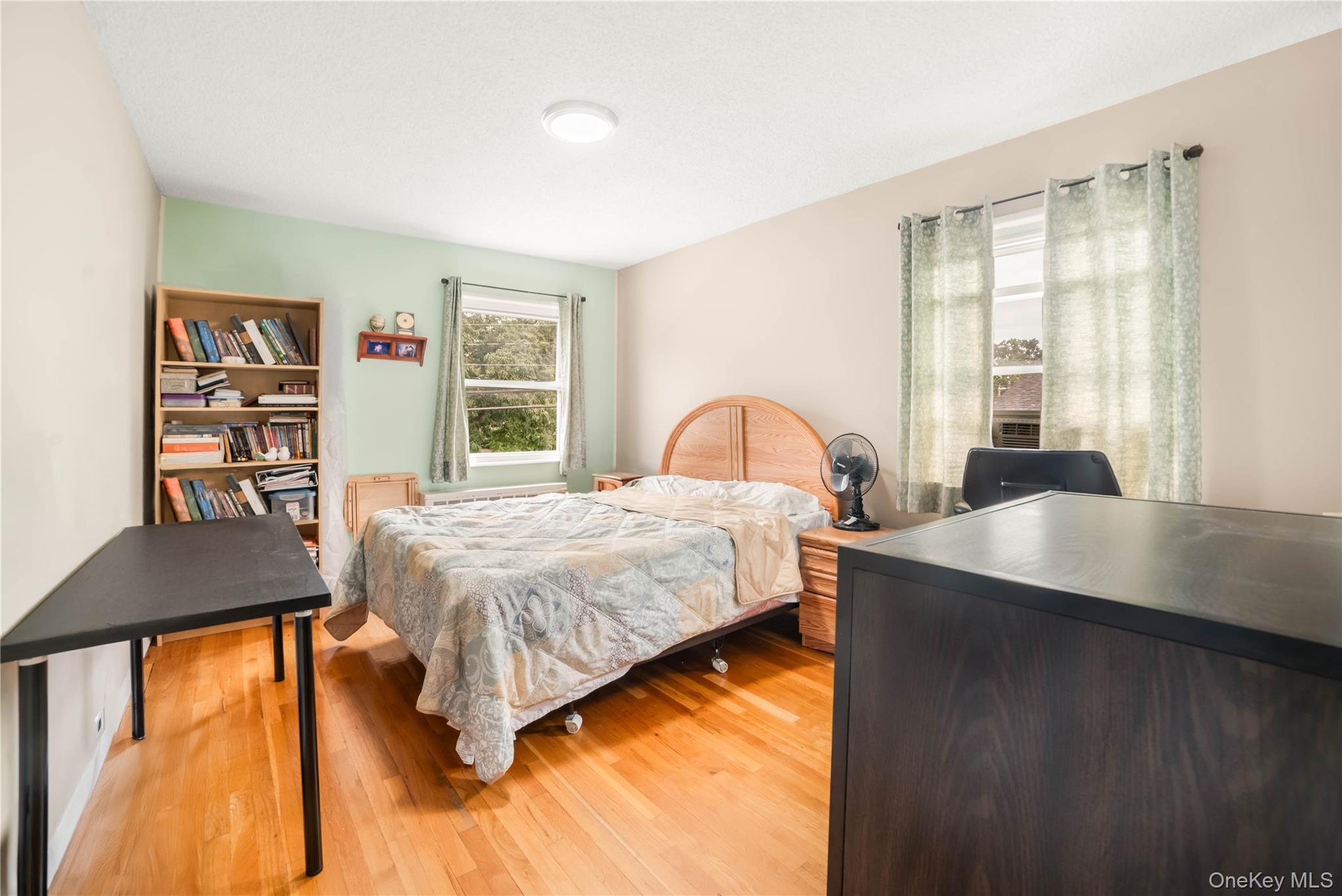 #13 photo, 211 Cantiague Rock Road, ナッソー郡 Westbury , NY 11590