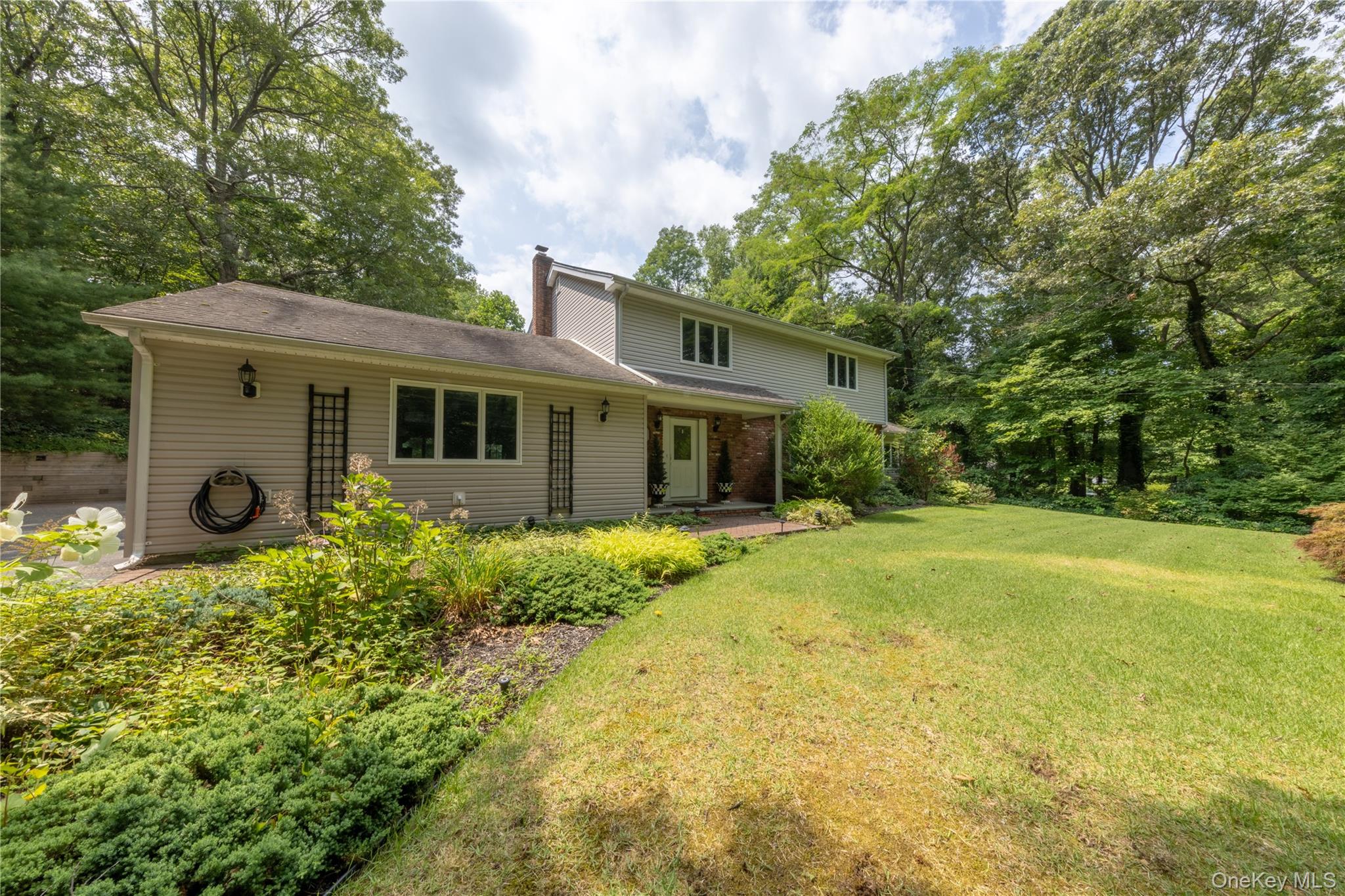 #1 photo, 177 Beverly Road, South Huntington , NY 11746