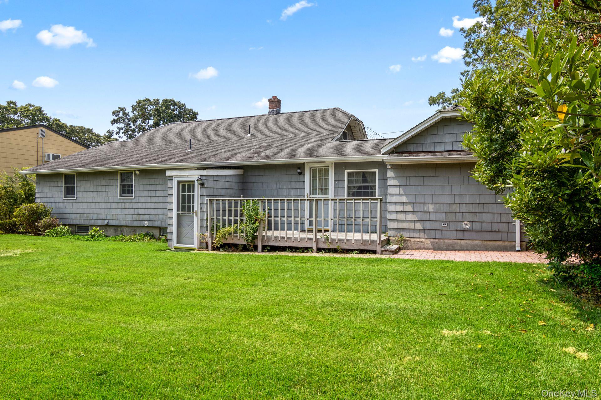 #15 photo, 651 Sayville Avenue, サフォーク郡 Sayville , NY 11782