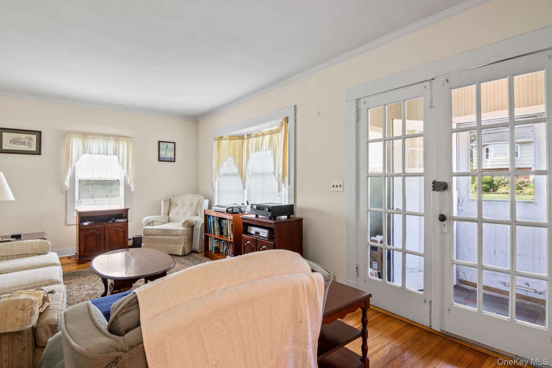 #3 photo, 651 Sayville Avenue, サフォーク郡 Sayville , NY 11782