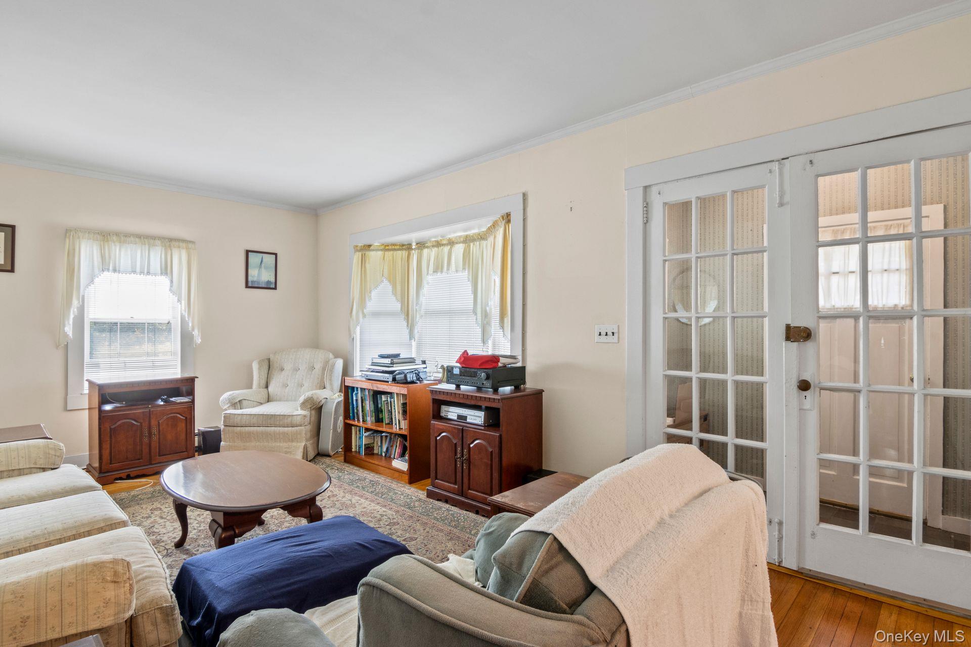 #4 photo, 651 Sayville Avenue, サフォーク郡 Sayville , NY 11782