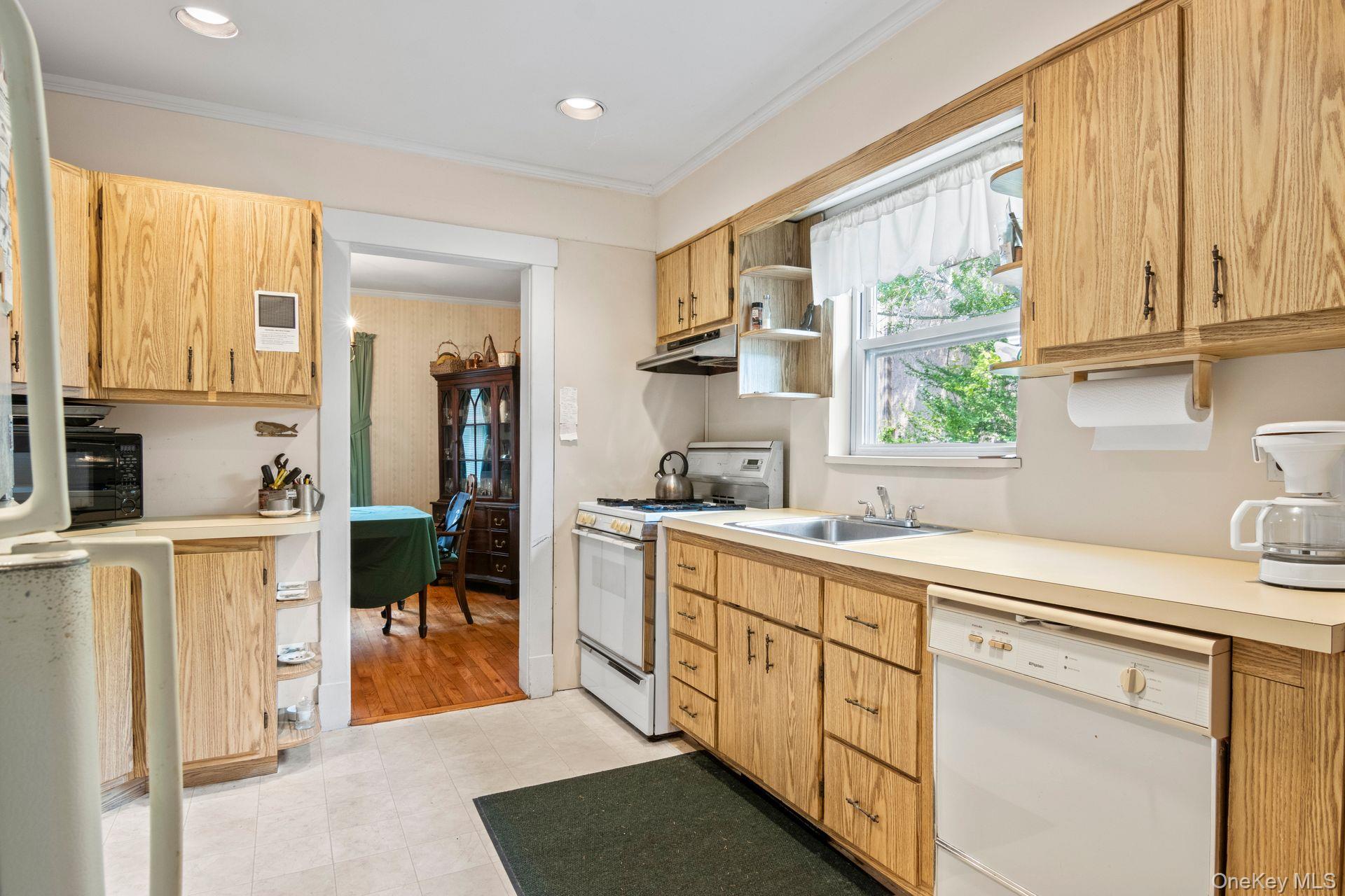 #9 photo, 651 Sayville Avenue, サフォーク郡 Sayville , NY 11782