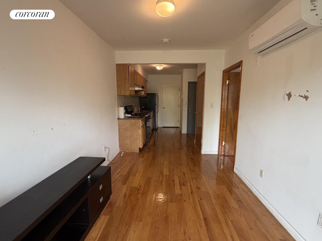 #9 photo, 342 53RD Street, הברונקס Sunset Park , NY 11220