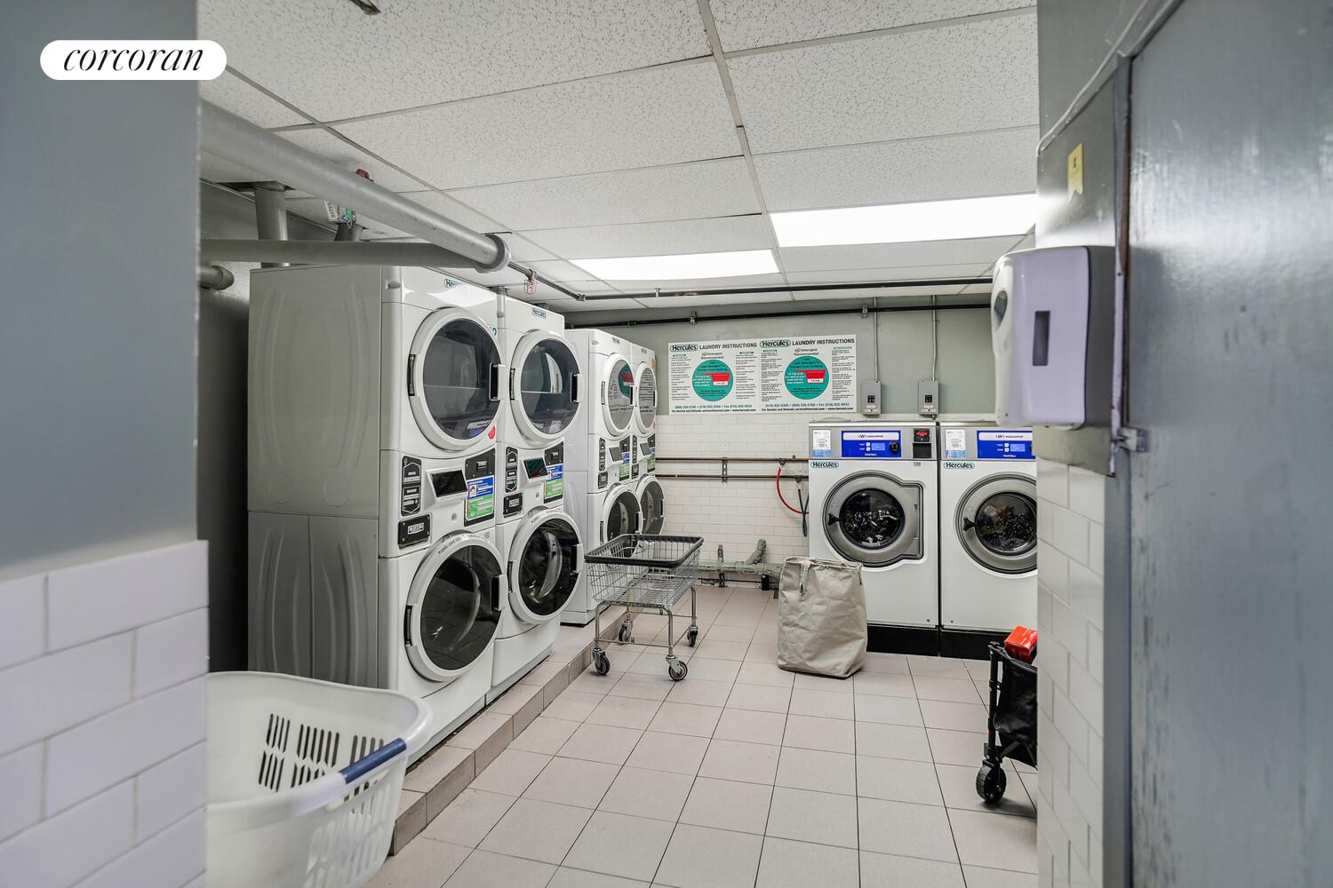 #14 photo, 875 W 181ST Street, マンハッタン Hudson Heights , NY 10033