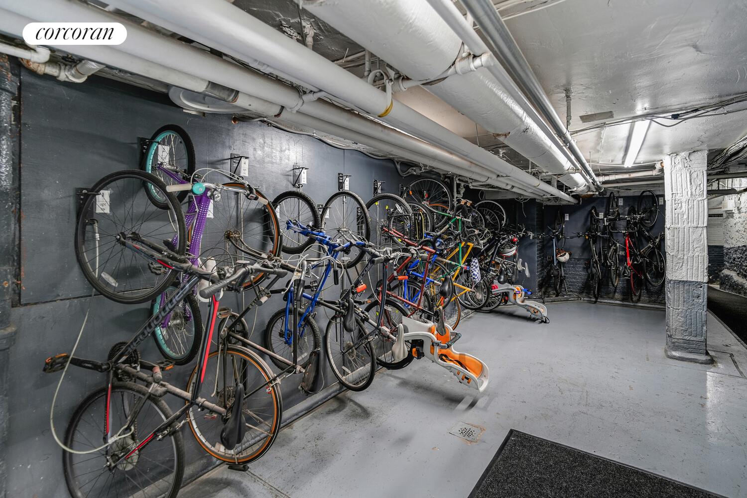 #15 photo, 875 W 181ST Street, マンハッタン Hudson Heights , NY 10033