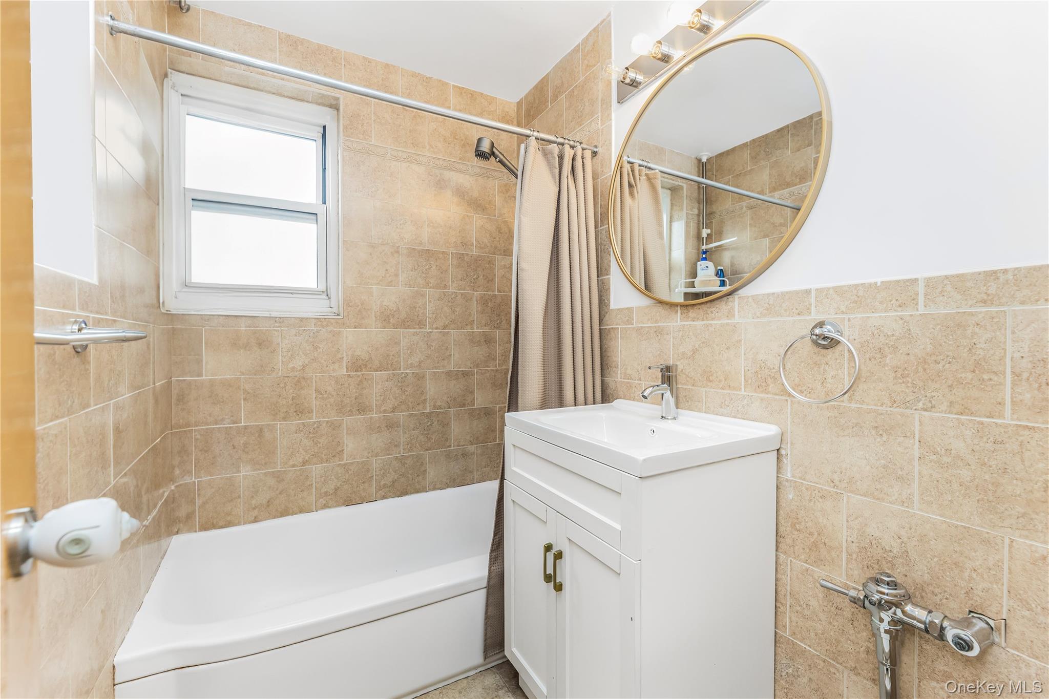 #14 photo, 1300 Midland Avenue, Yonkers , NY 10704