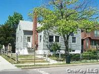 #1 photo, 37 Edgewood, Port Washington , NY 11050