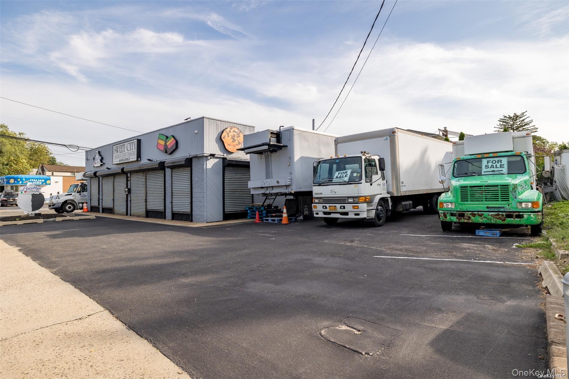 #3 photo, 848 Main Street, ナッソー郡 Farmingdale , NY 11735