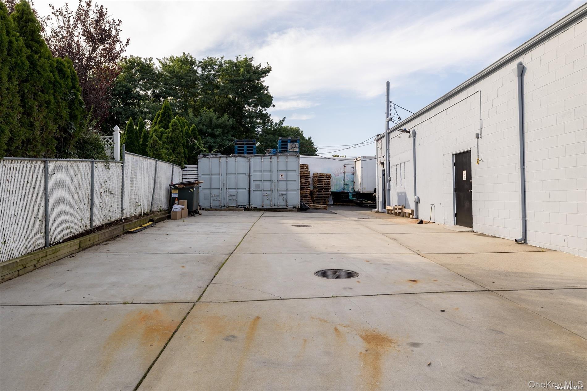 #6 photo, 848 Main Street, ナッソー郡 Farmingdale , NY 11735