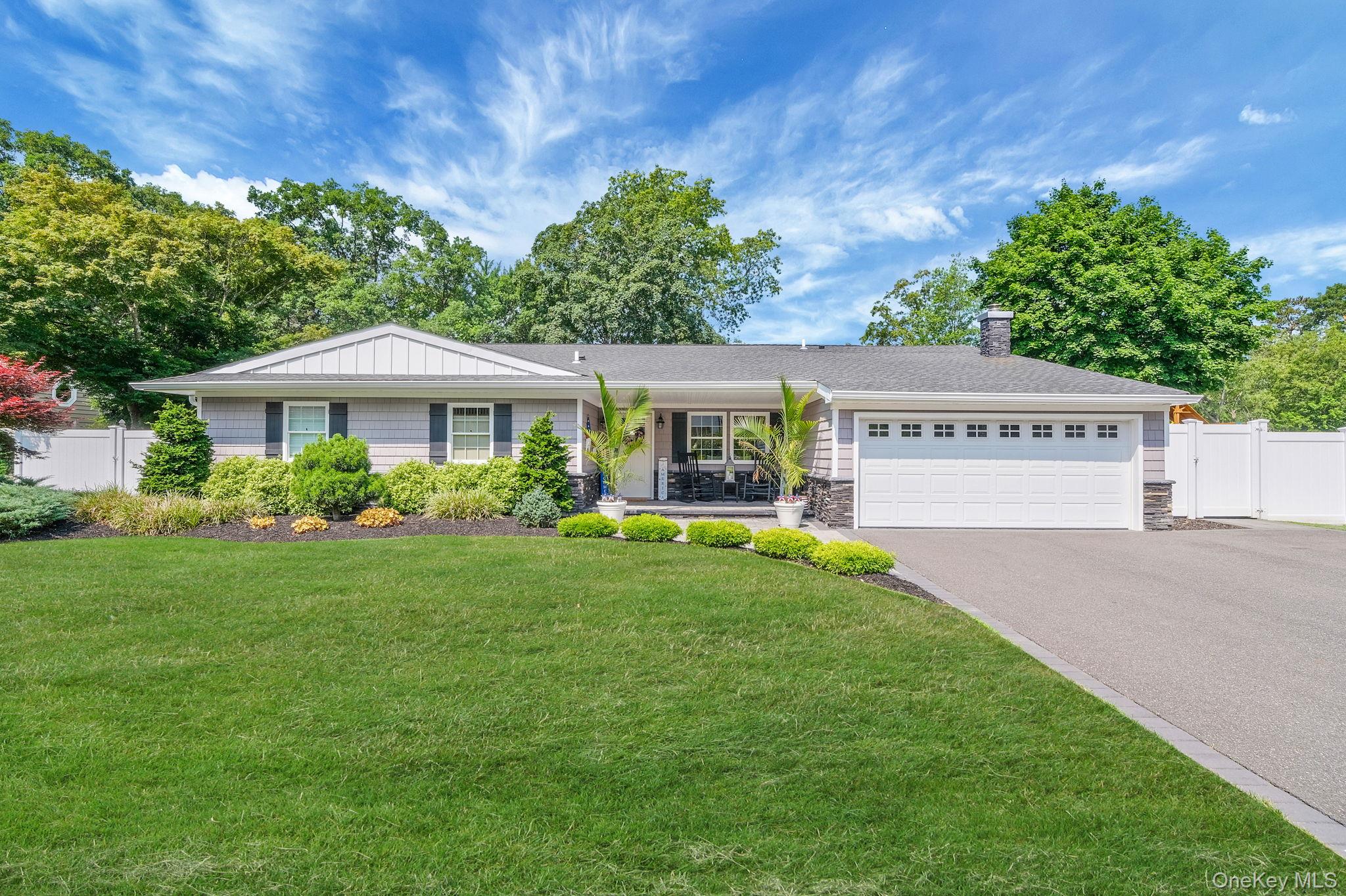 #1 photo, 10 Woodbine Street, Coram , NY 11727