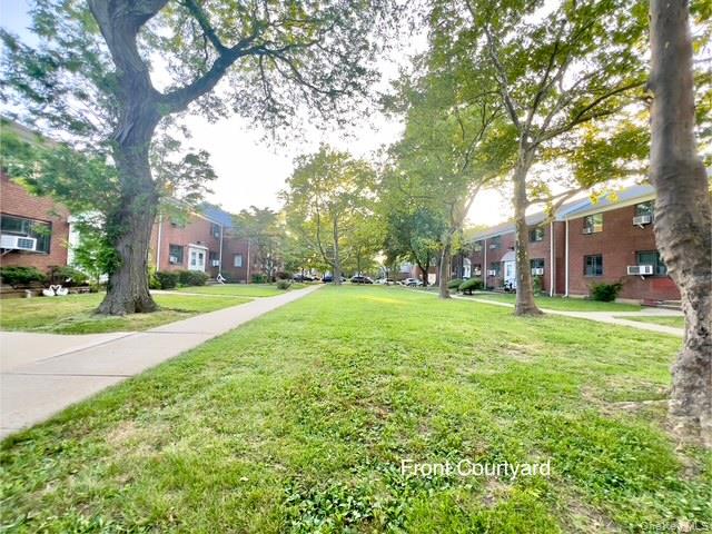 #16 photo, 69-41 218 Street, クイーンズ区 Bayside , NY 11364