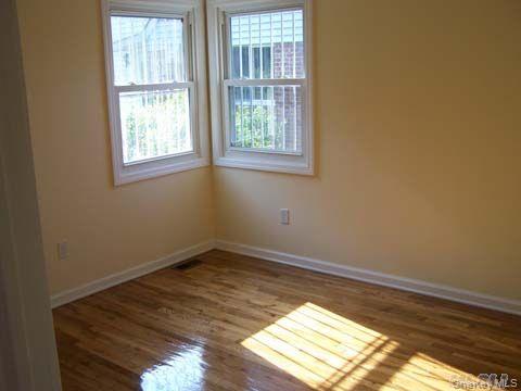 #4 photo, 1987 Lakeville Road, ナッソー郡 New Hyde Park , NY 11040