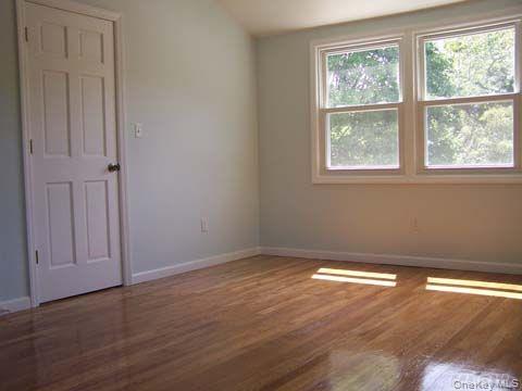 #8 photo, 1987 Lakeville Road, ナッソー郡 New Hyde Park , NY 11040