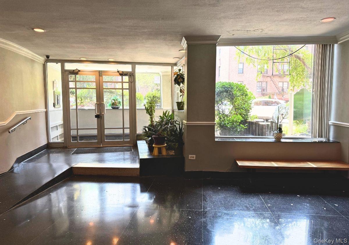 #4 photo, 63-95 Austin Street, クイーンズ区 Rego Park , NY 11374