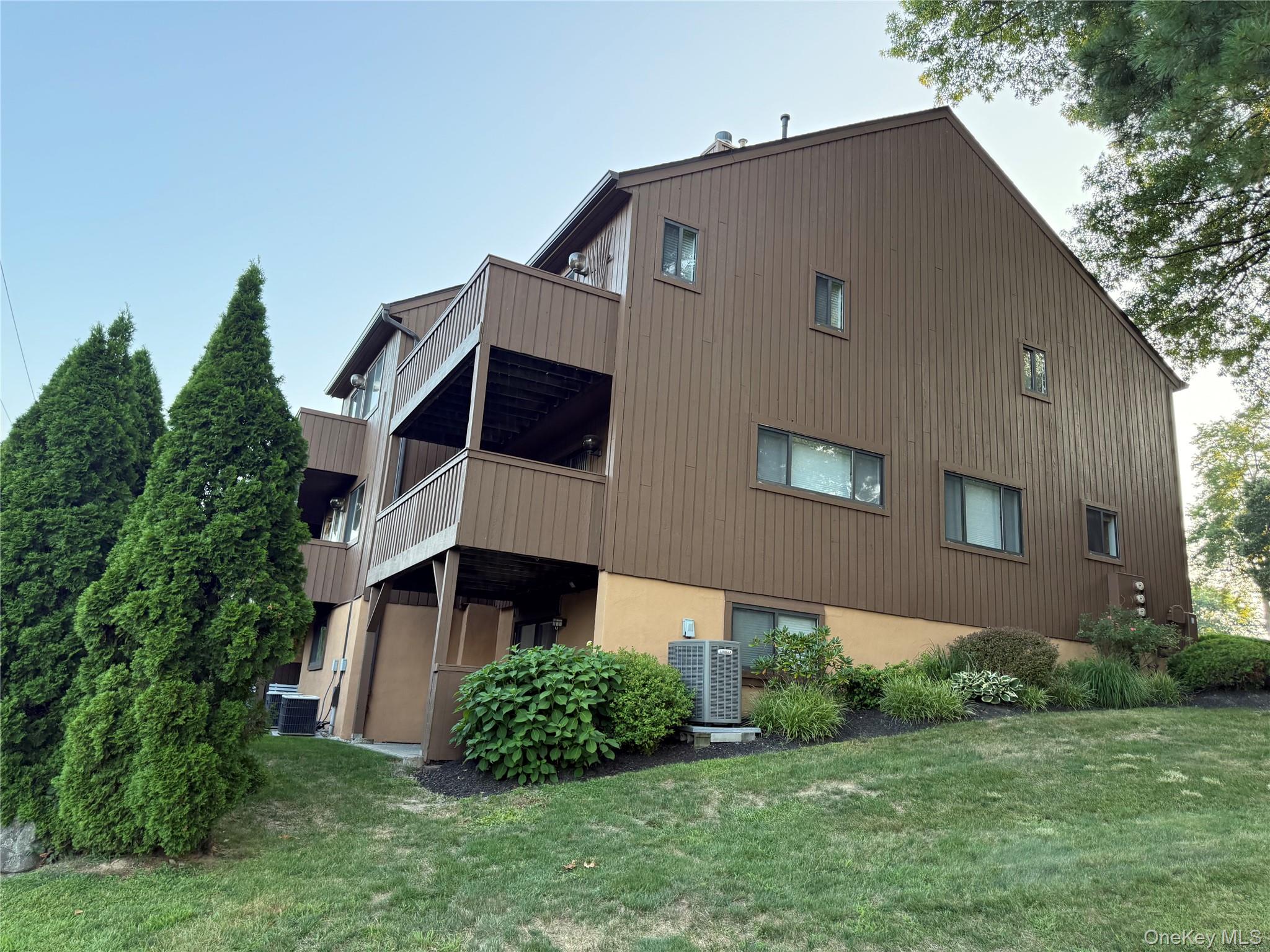 #4 photo, 908 Scenic Lane, Poughkeepsie , NY 12603